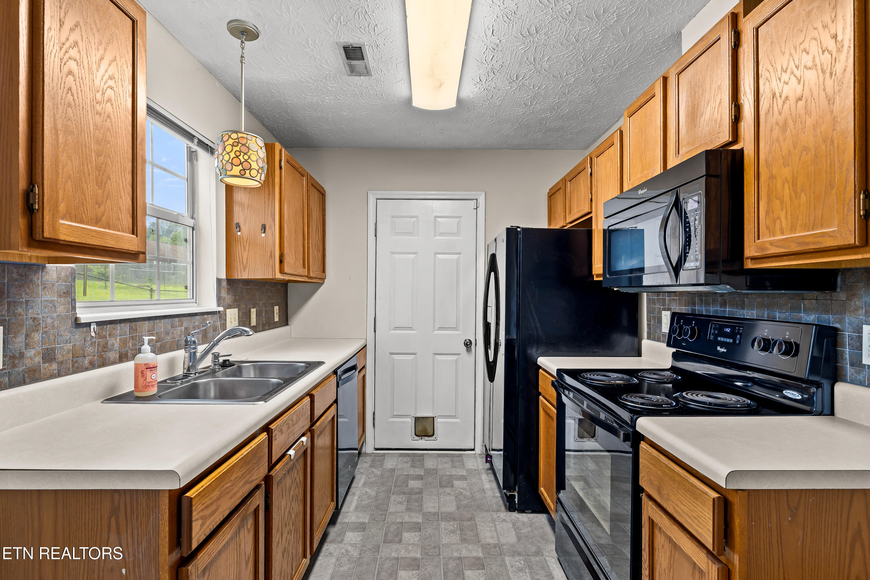 2403 Crestpark Road Knoxville TN 37912