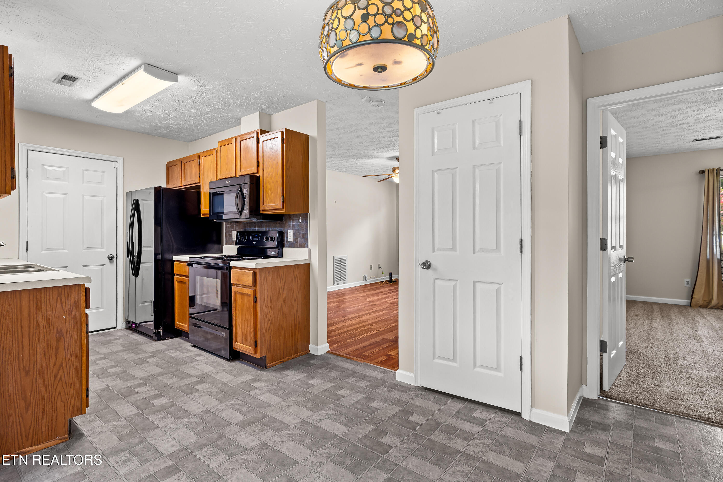 2403 Crestpark Road Knoxville TN 37912
