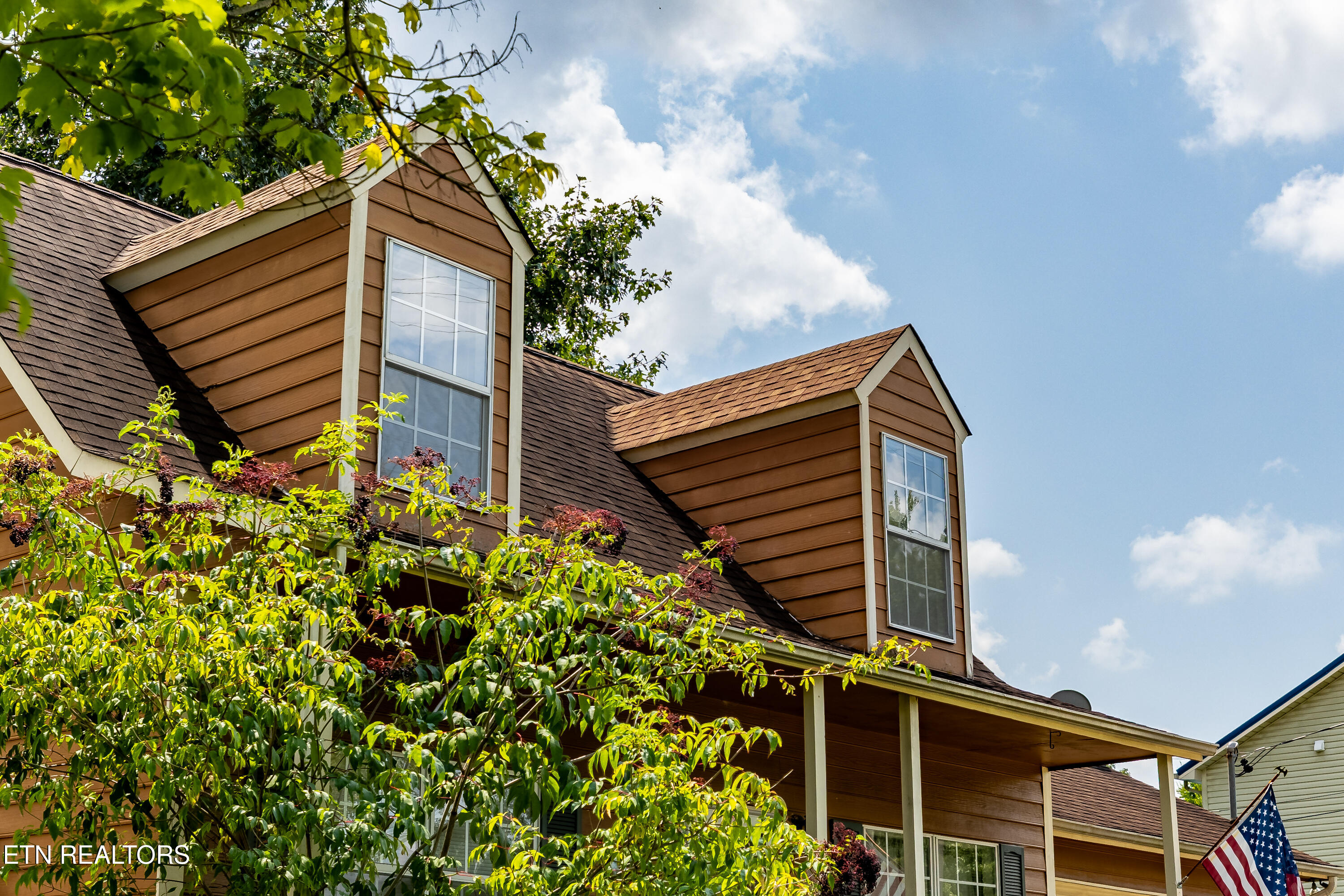 2403 Crestpark Road Knoxville TN 37912