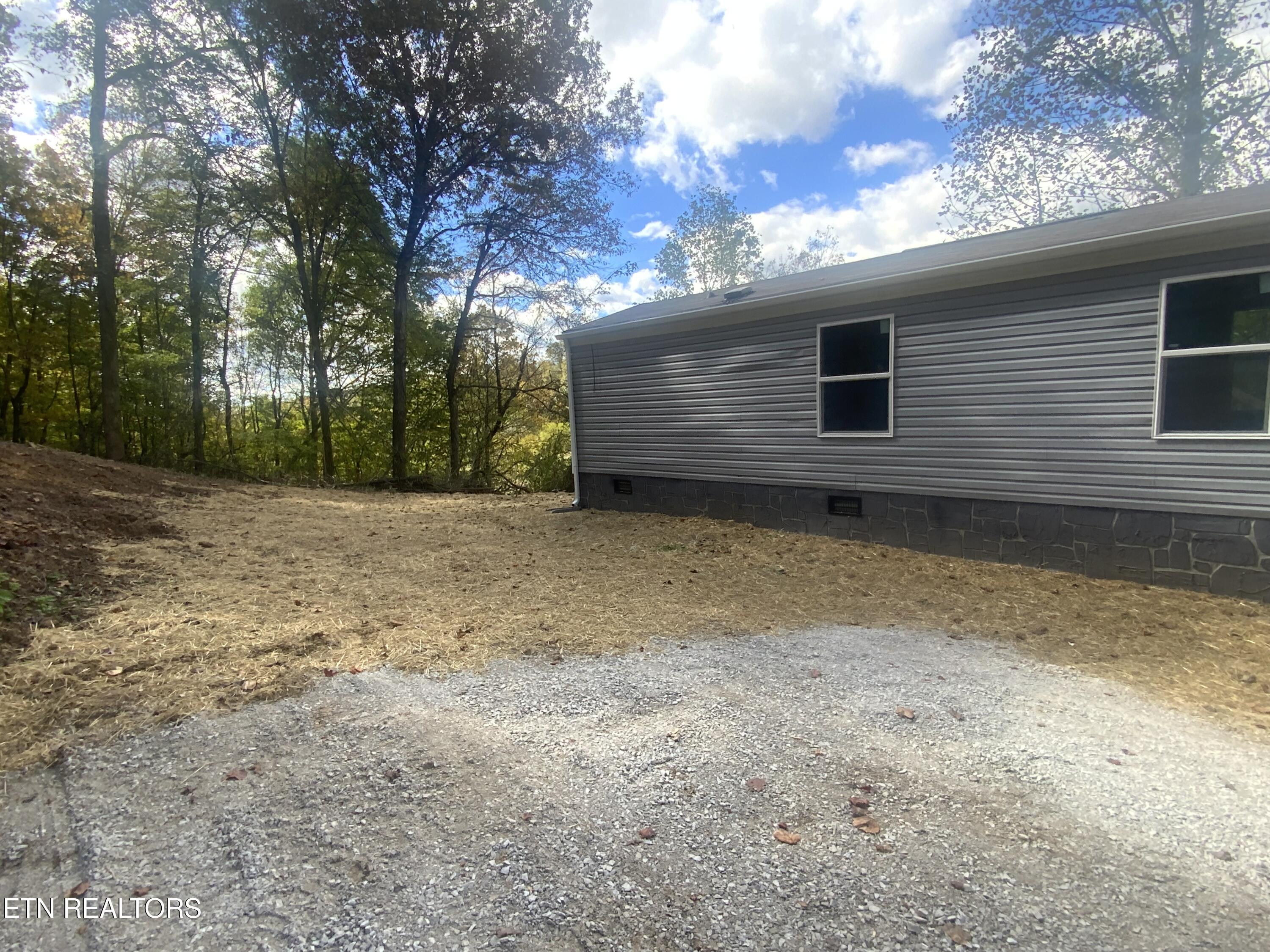 299 Haney Hollow Road Clinton TN 37716