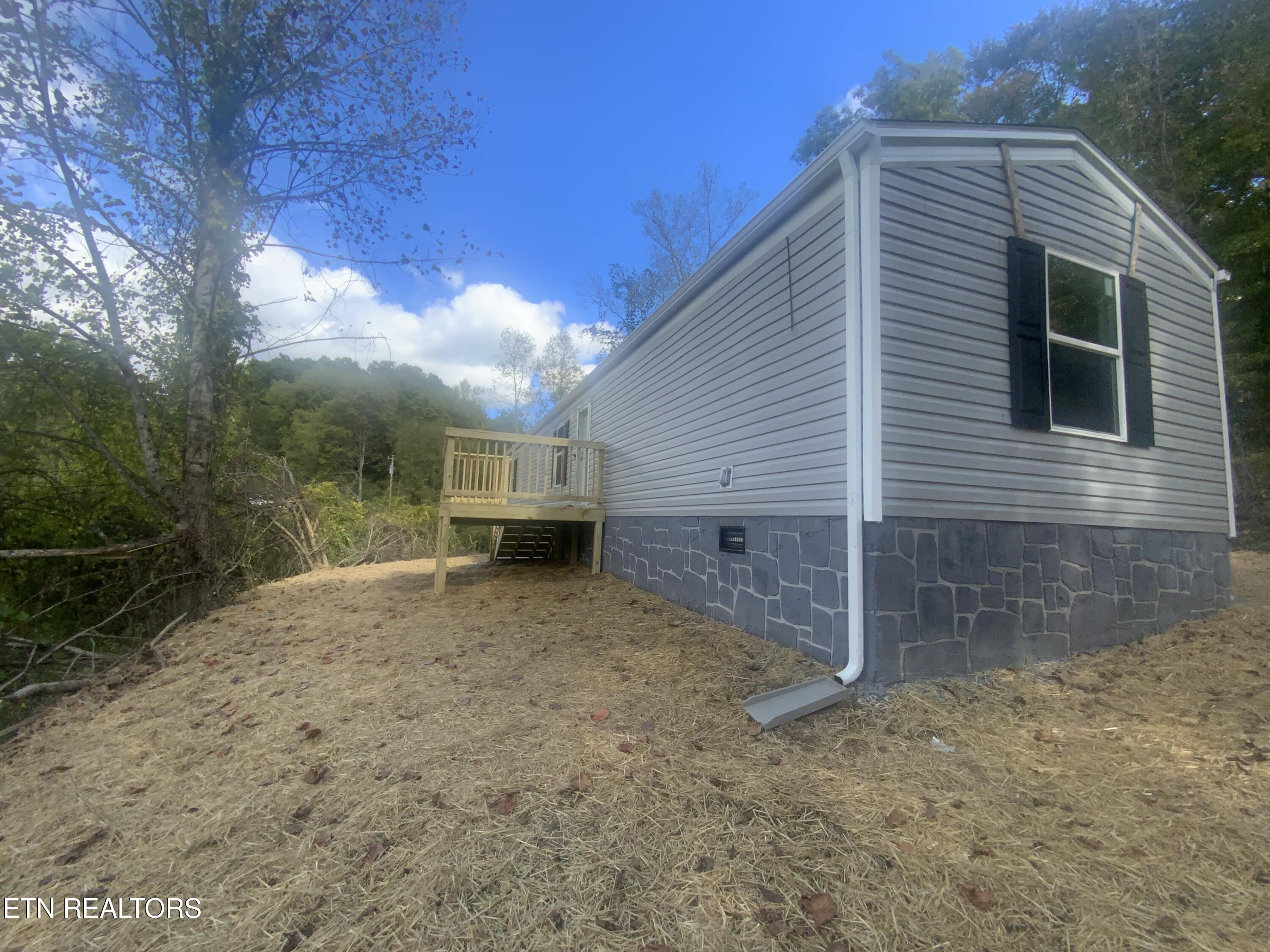 299 Haney Hollow Road Clinton TN 37716