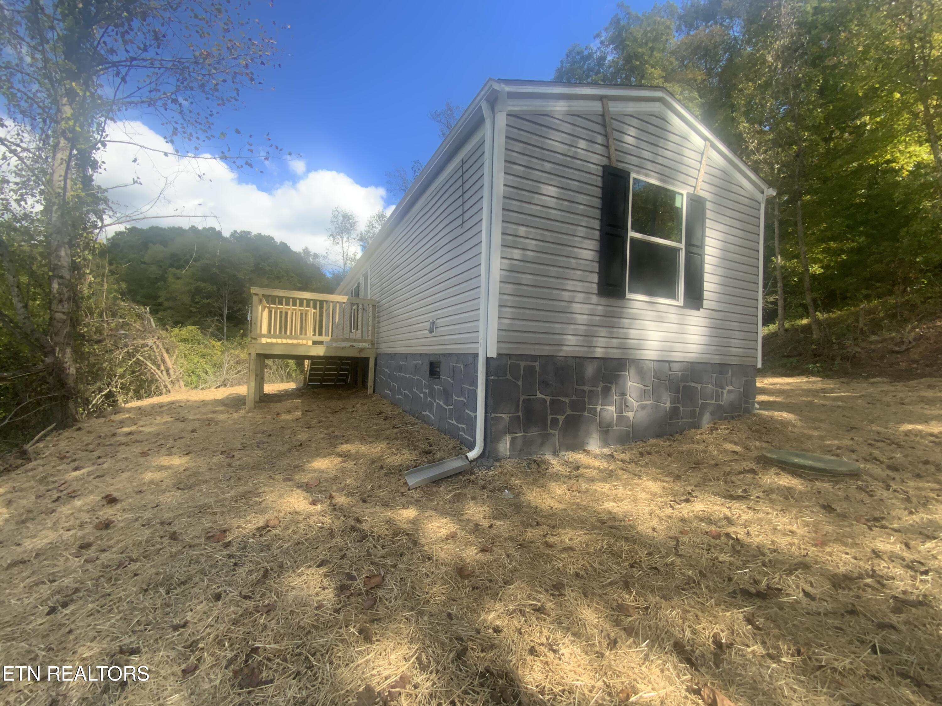 299 Haney Hollow Road Clinton TN 37716