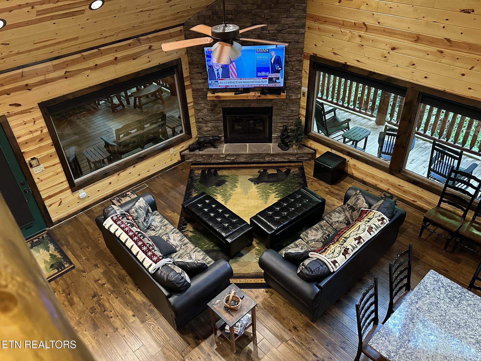 2606 Bear Crossing Way Sevierville TN 37862
