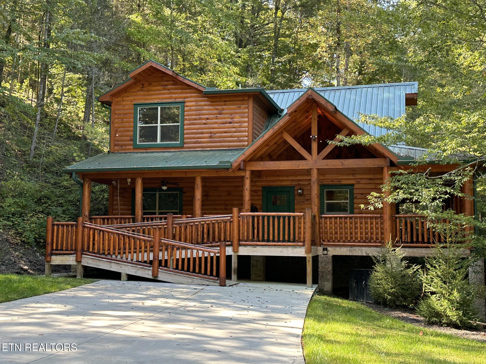 2606 Bear Crossing Way Sevierville TN 37862