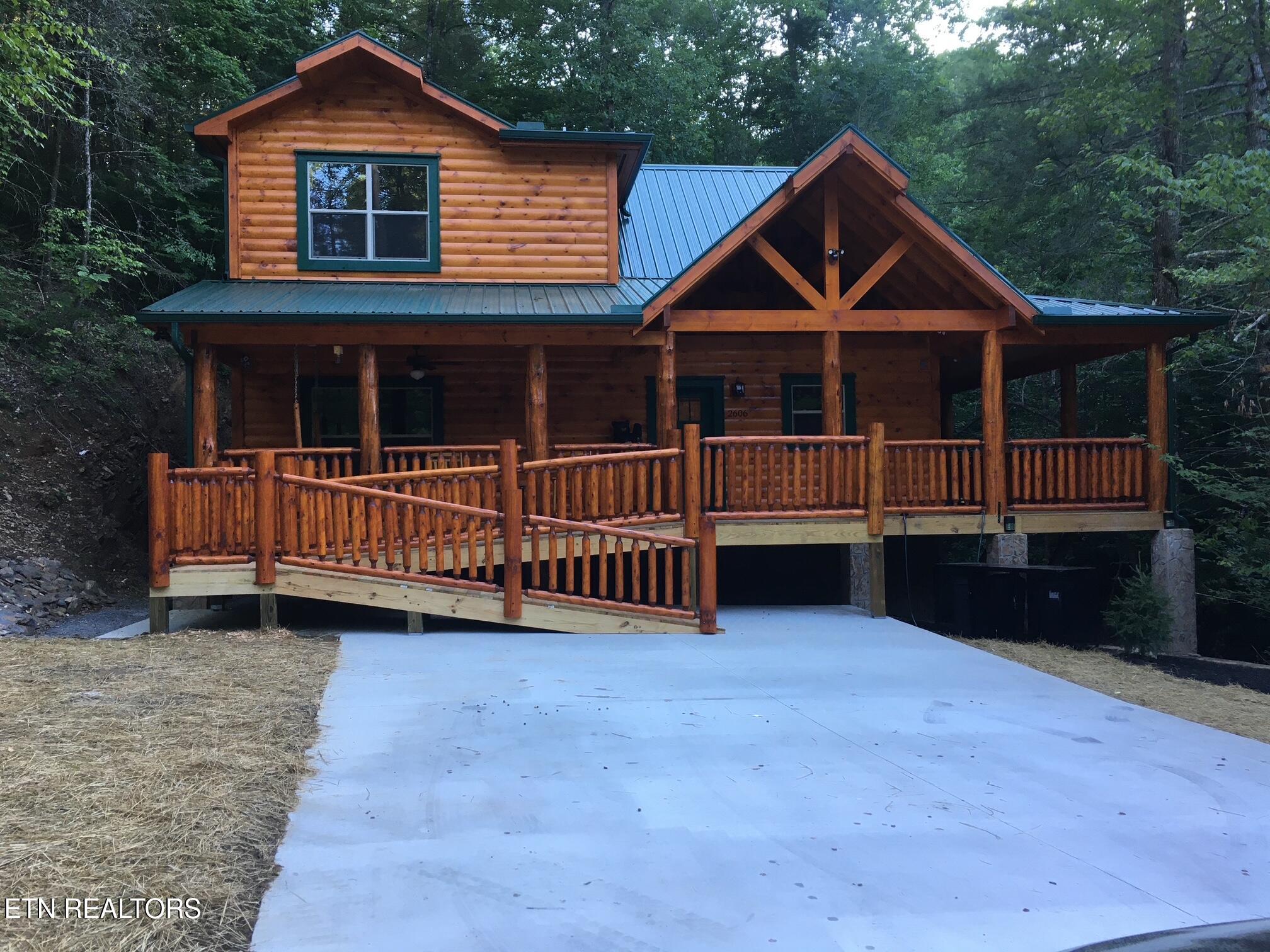 2606 Bear Crossing Way Sevierville TN 37862