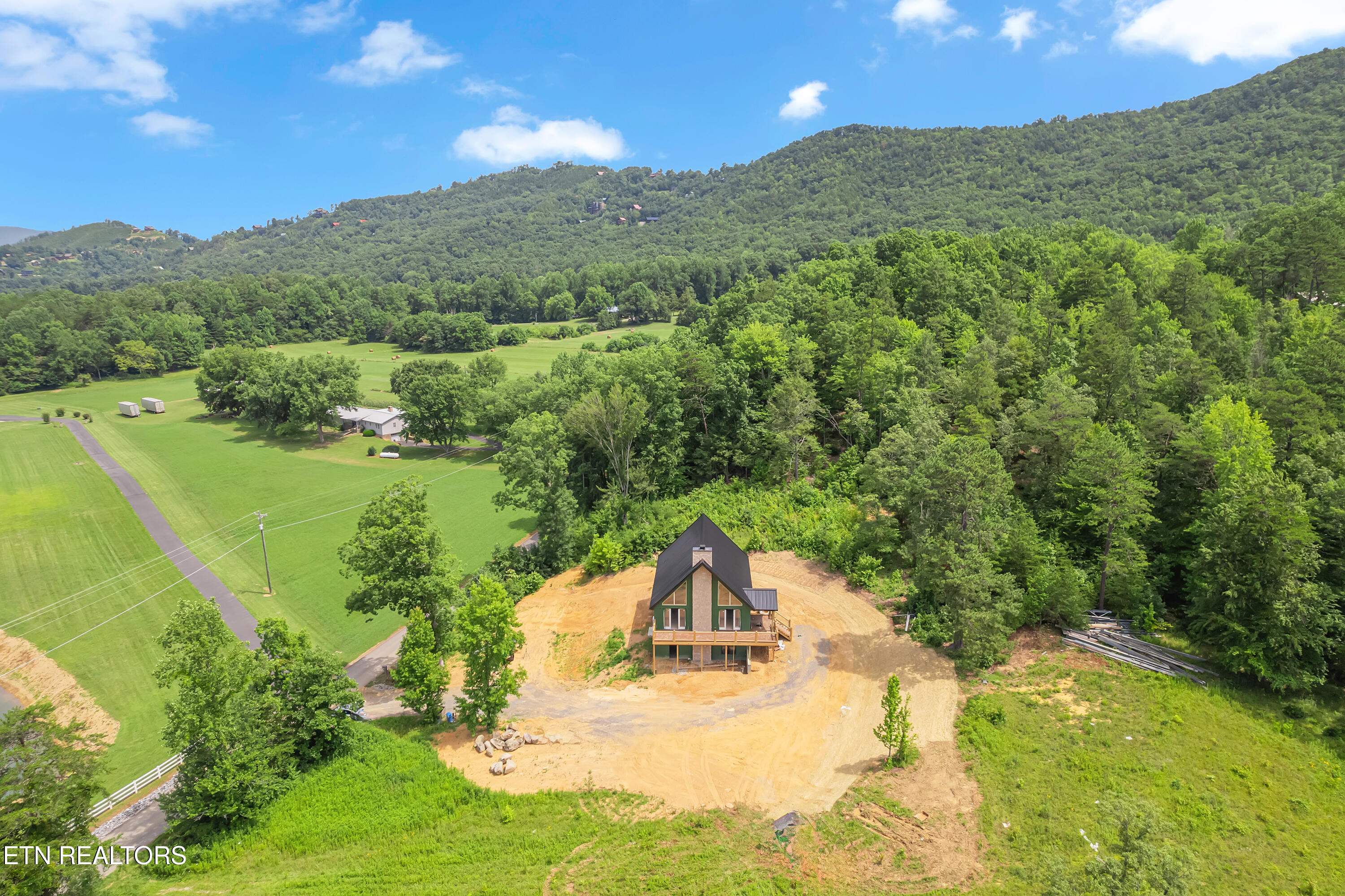 2773 Clabo Road Sevierville TN 37862