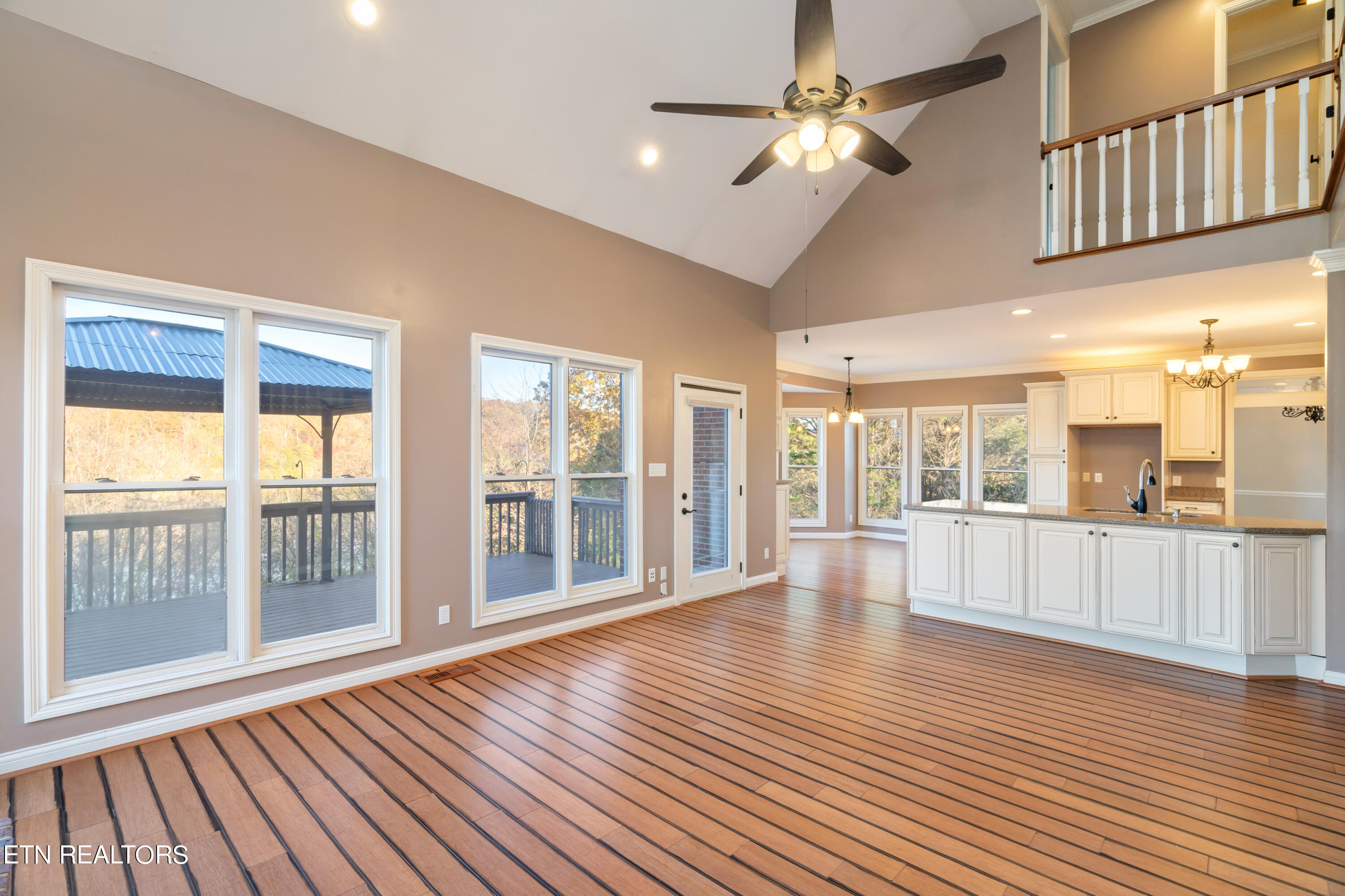 16 Radcliff Terrace Oak Ridge TN 37830
