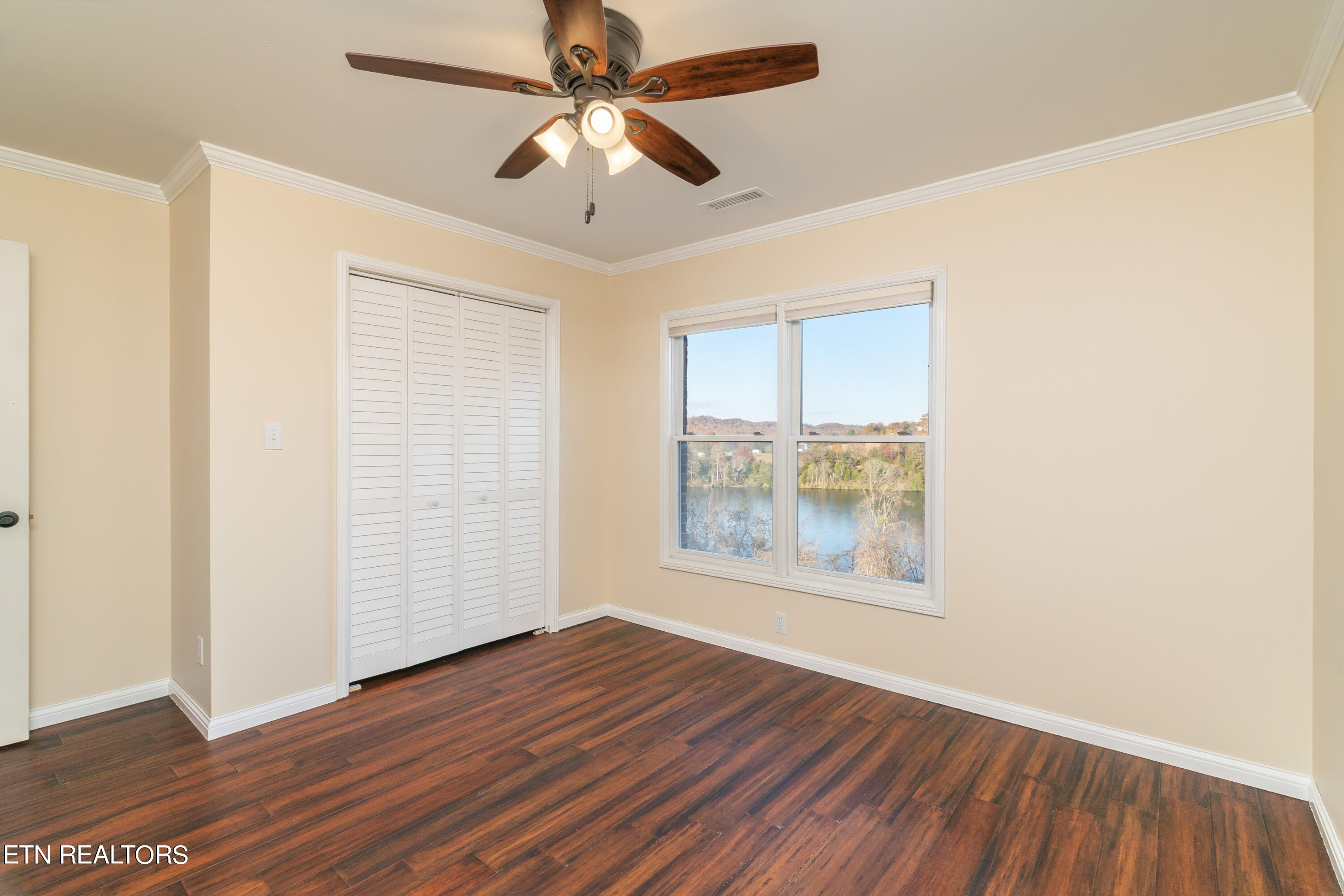 16 Radcliff Terrace Oak Ridge TN 37830