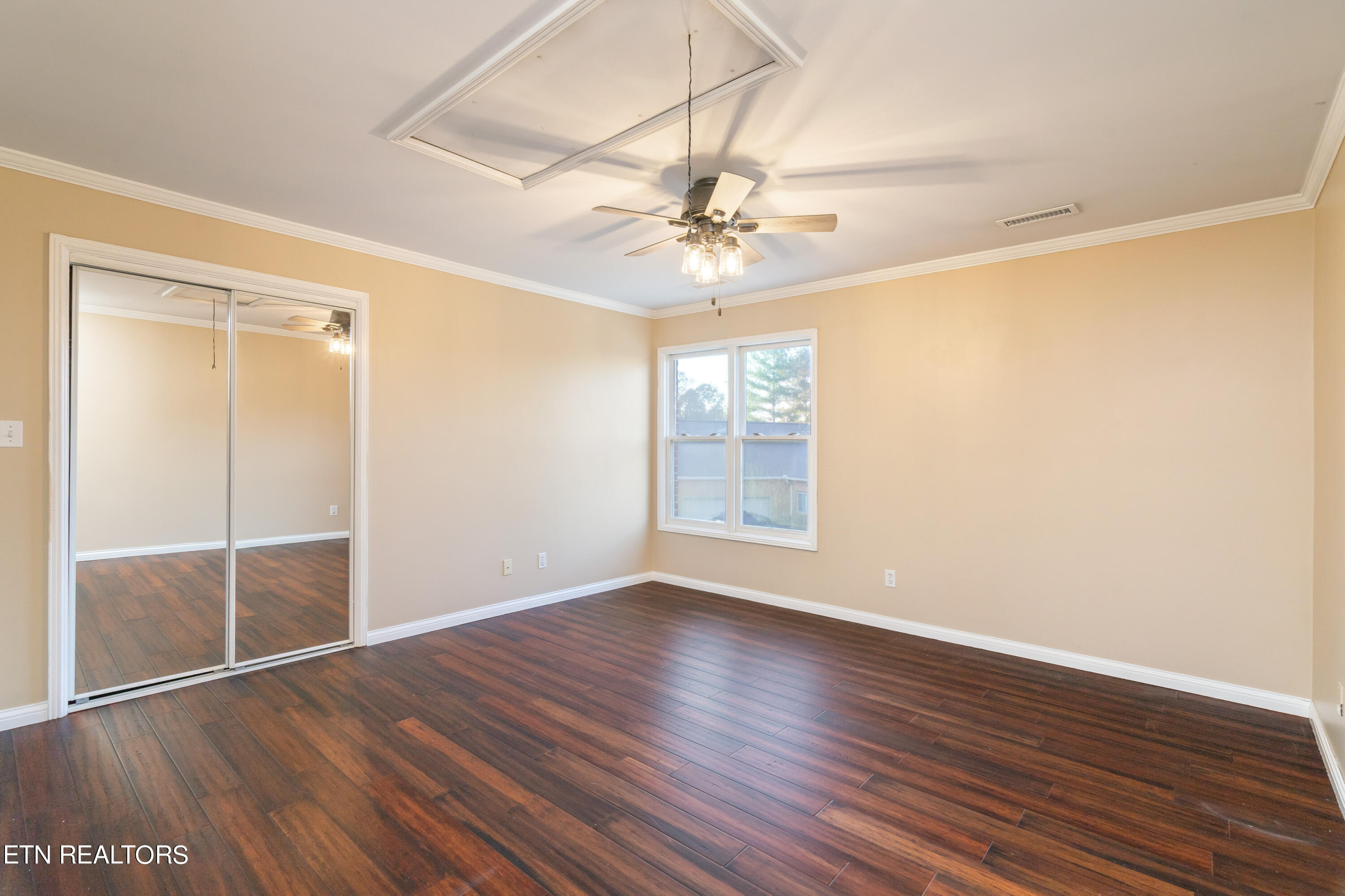 16 Radcliff Terrace Oak Ridge TN 37830
