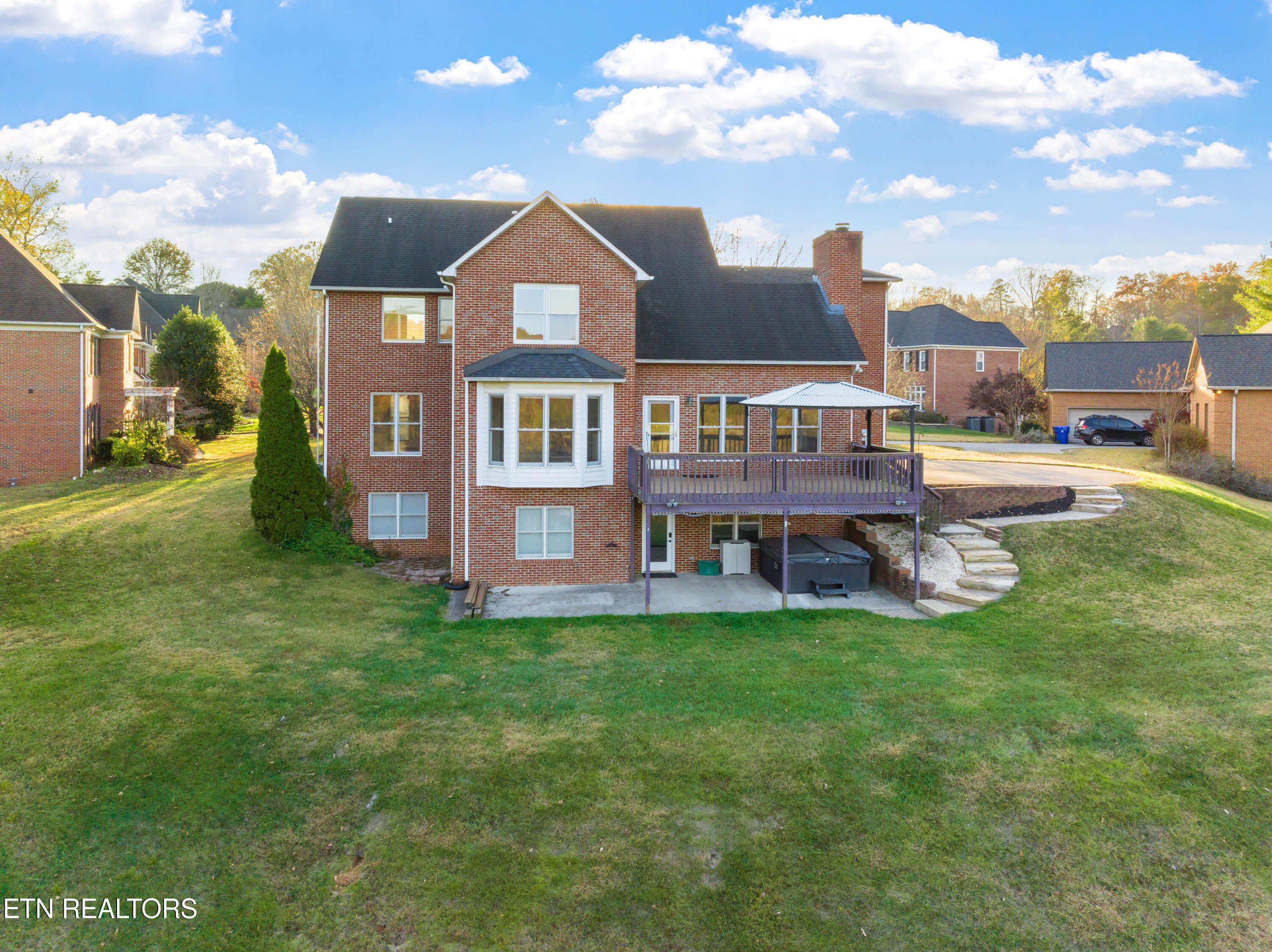 16 Radcliff Terrace Oak Ridge TN 37830