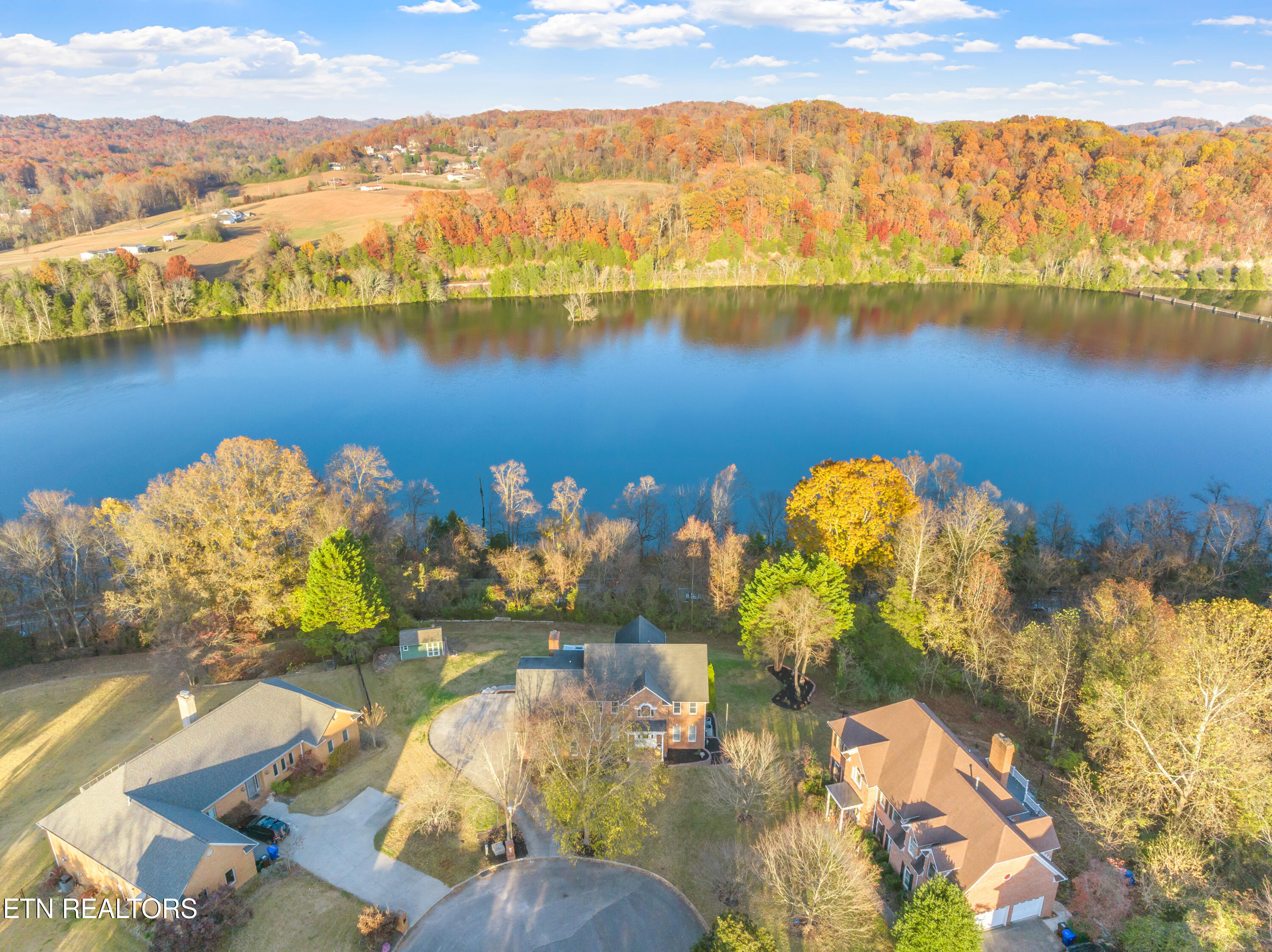 16 Radcliff Terrace Oak Ridge TN 37830