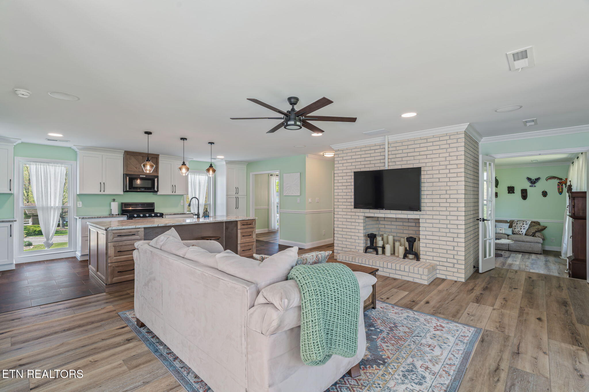 1940 River Shores Drive Knoxville TN 37914