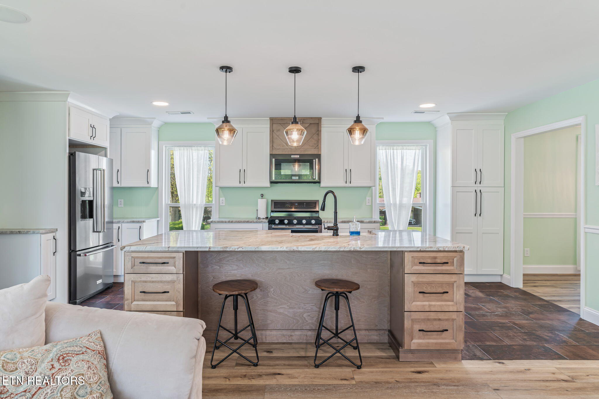 1940 River Shores Drive Knoxville TN 37914