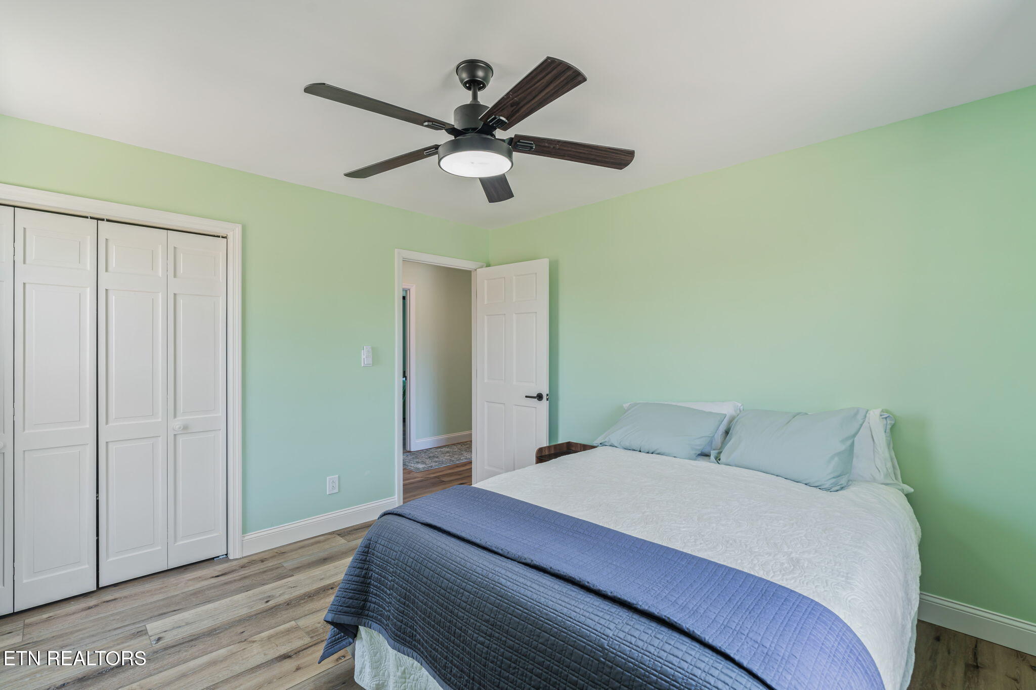 1940 River Shores Drive Knoxville TN 37914