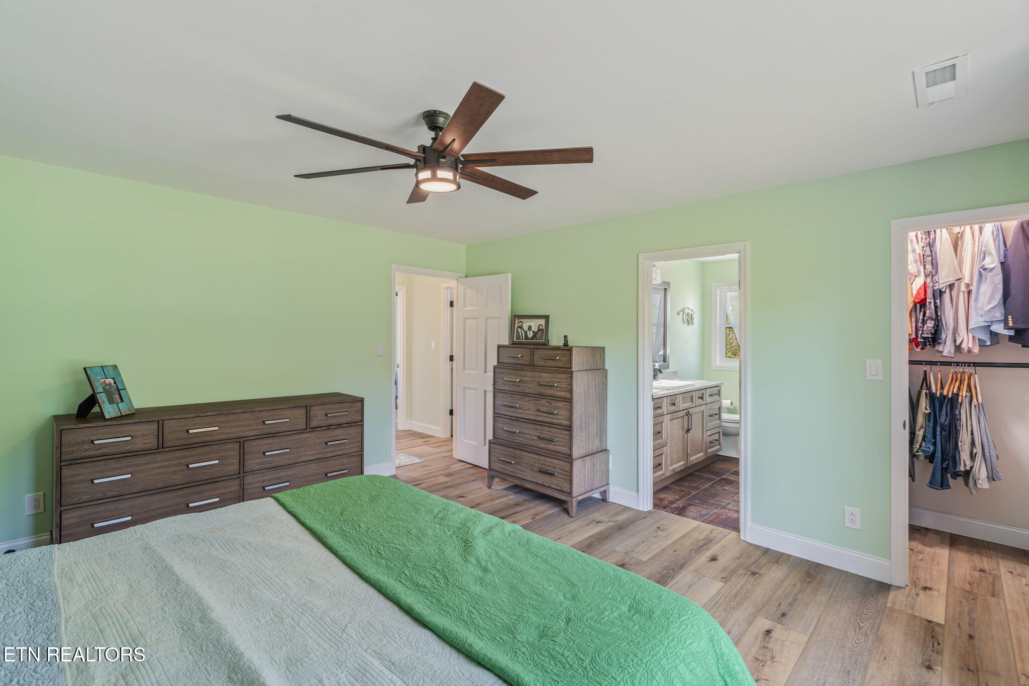 1940 River Shores Drive Knoxville TN 37914