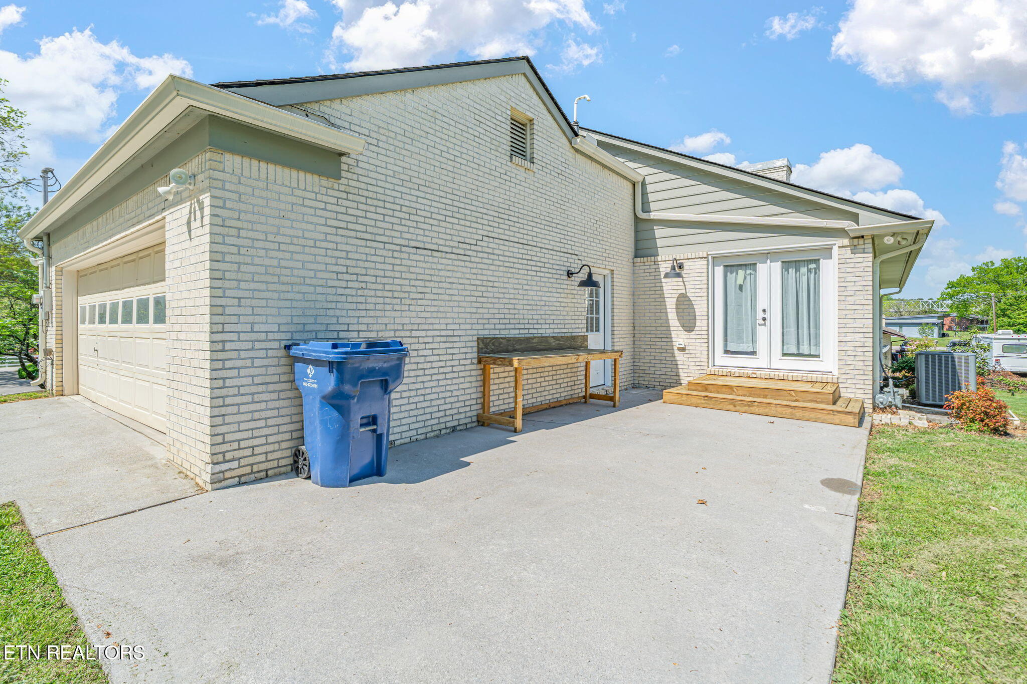1940 River Shores Drive Knoxville TN 37914