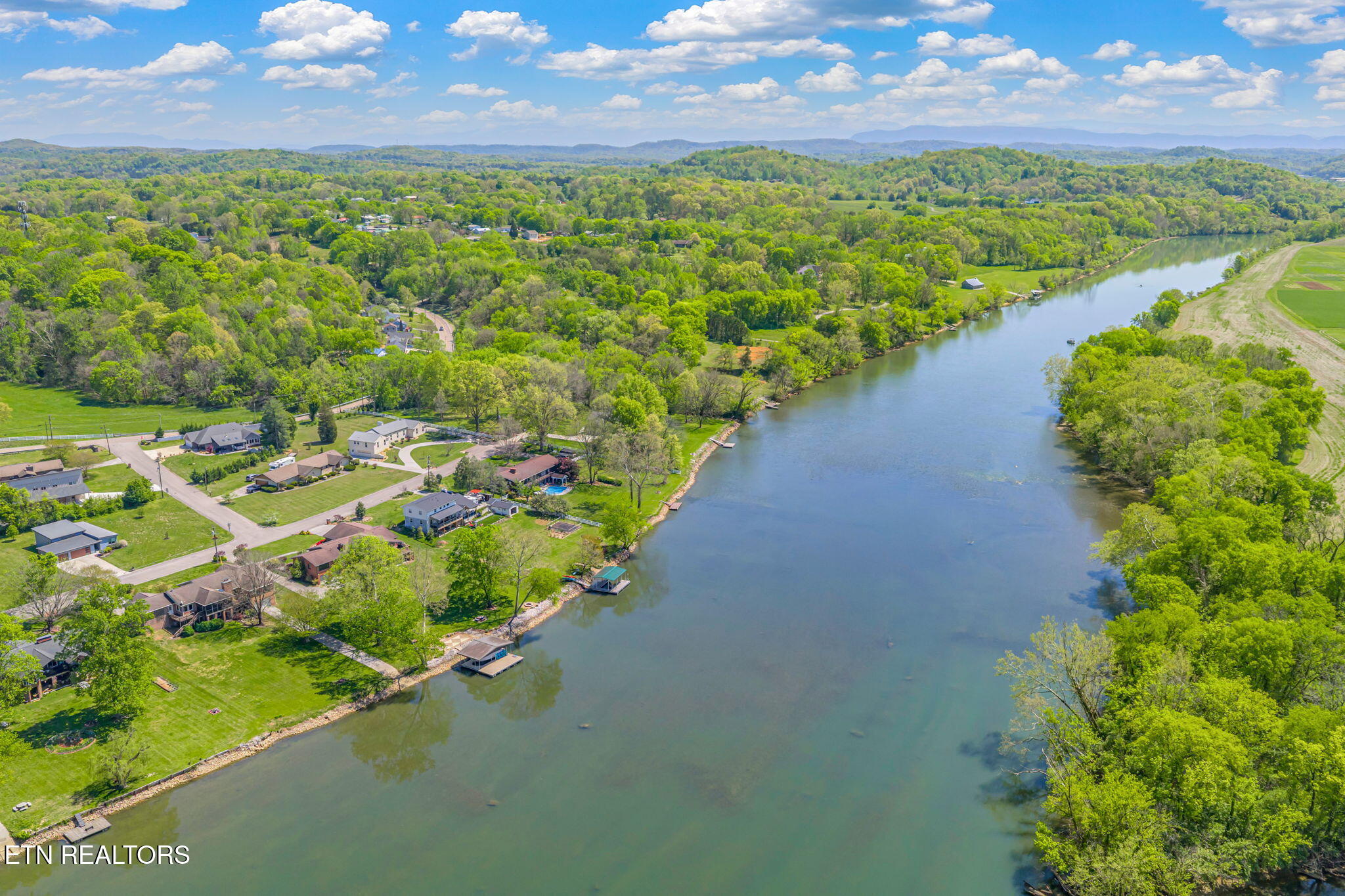 1940 River Shores Drive Knoxville TN 37914