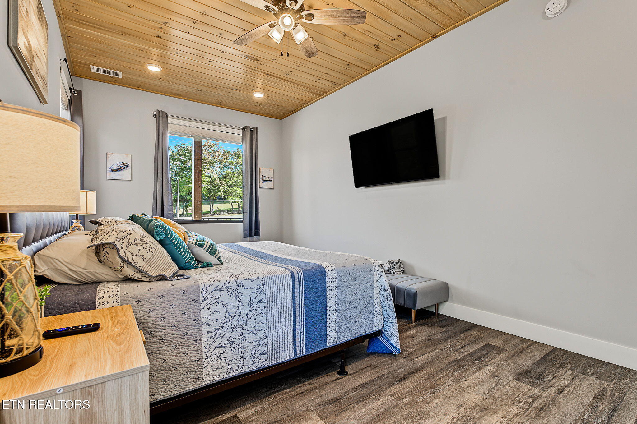 810 Blue Herring Way Sevierville TN 37876