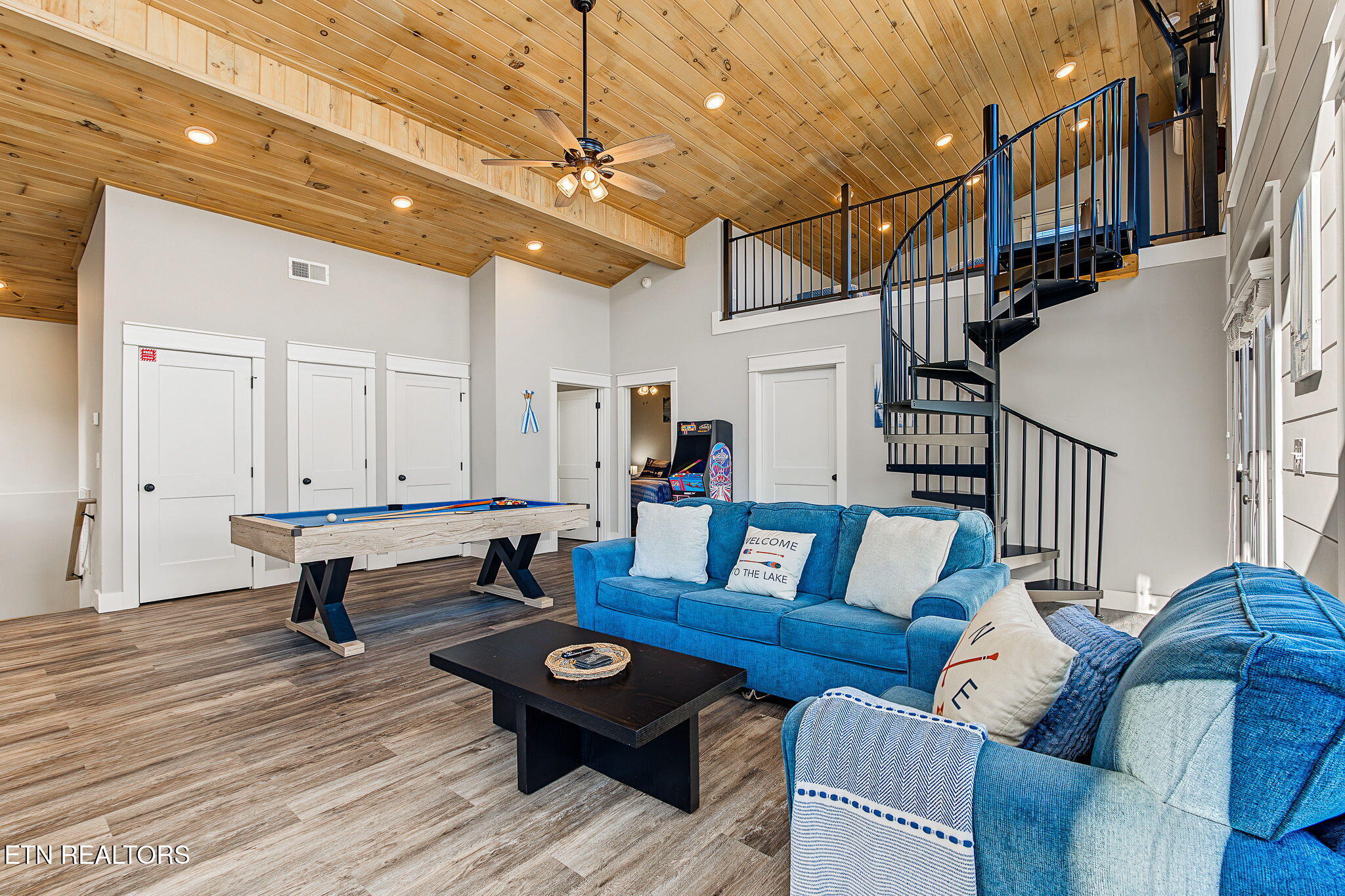810 Blue Herring Way Sevierville TN 37876