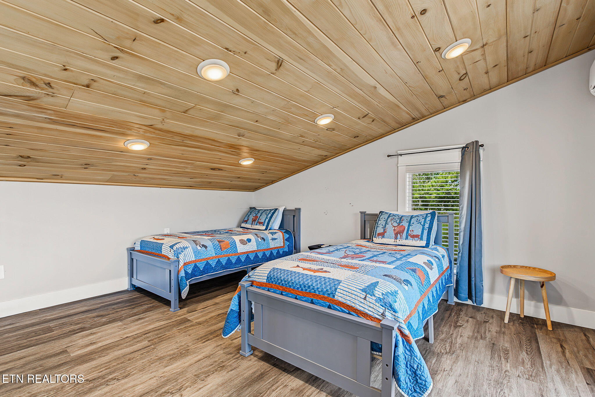 810 Blue Herring Way Sevierville TN 37876
