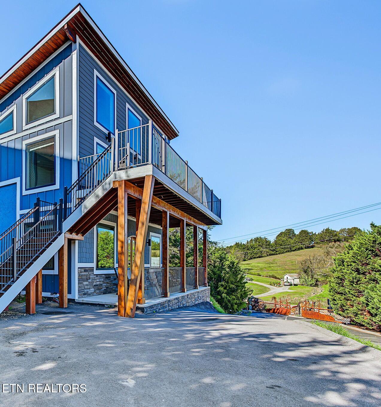 810 Blue Herring Way Sevierville TN 37876