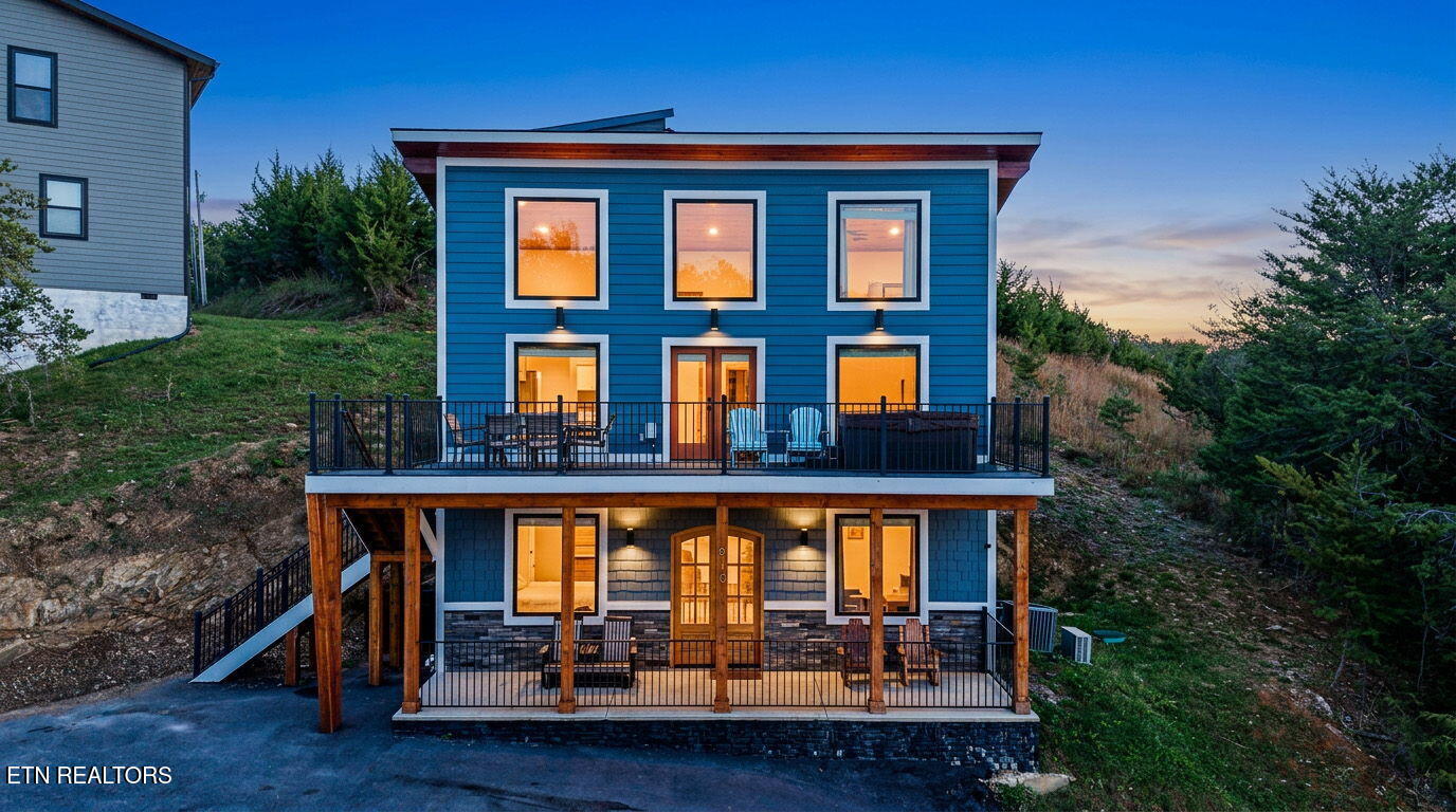 810 Blue Herring Way Sevierville TN 37876
