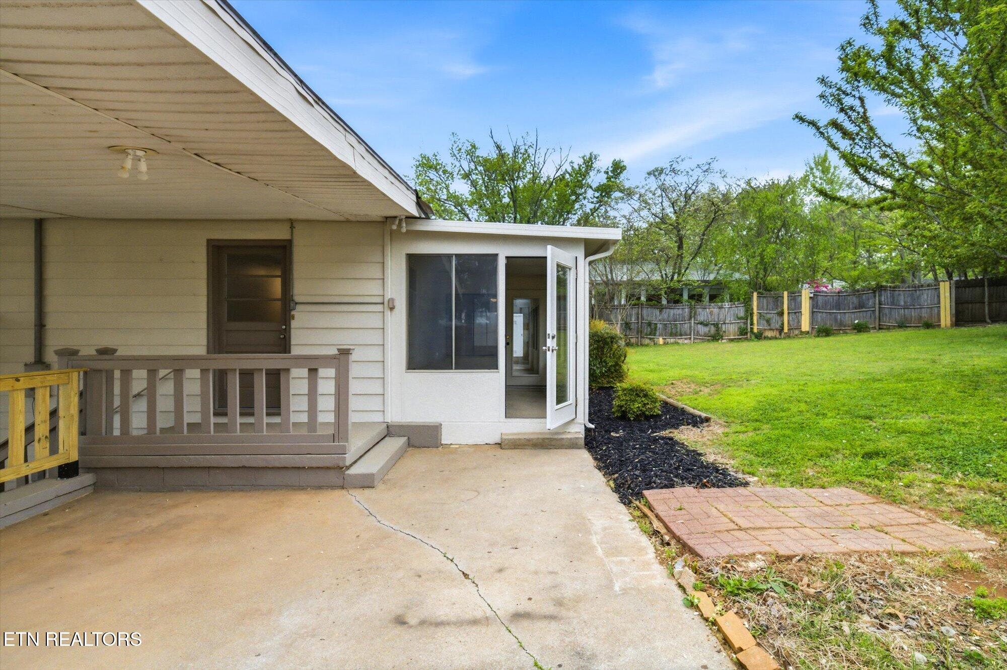 144 N Illinois Avenue Oak Ridge TN 37830