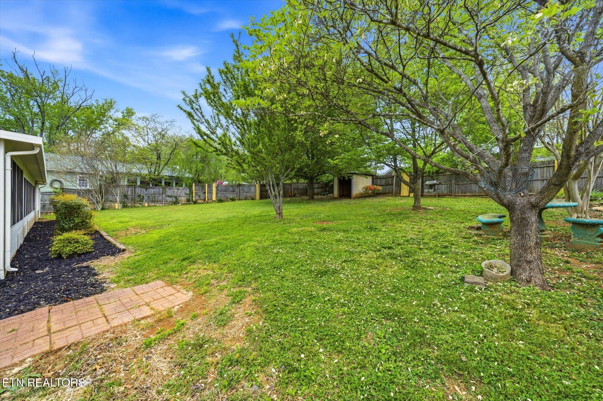 144 N Illinois Avenue Oak Ridge TN 37830