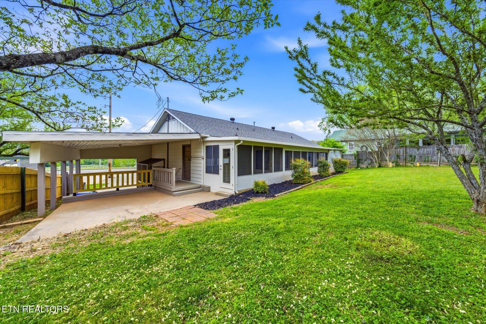 144 N Illinois Avenue Oak Ridge TN 37830