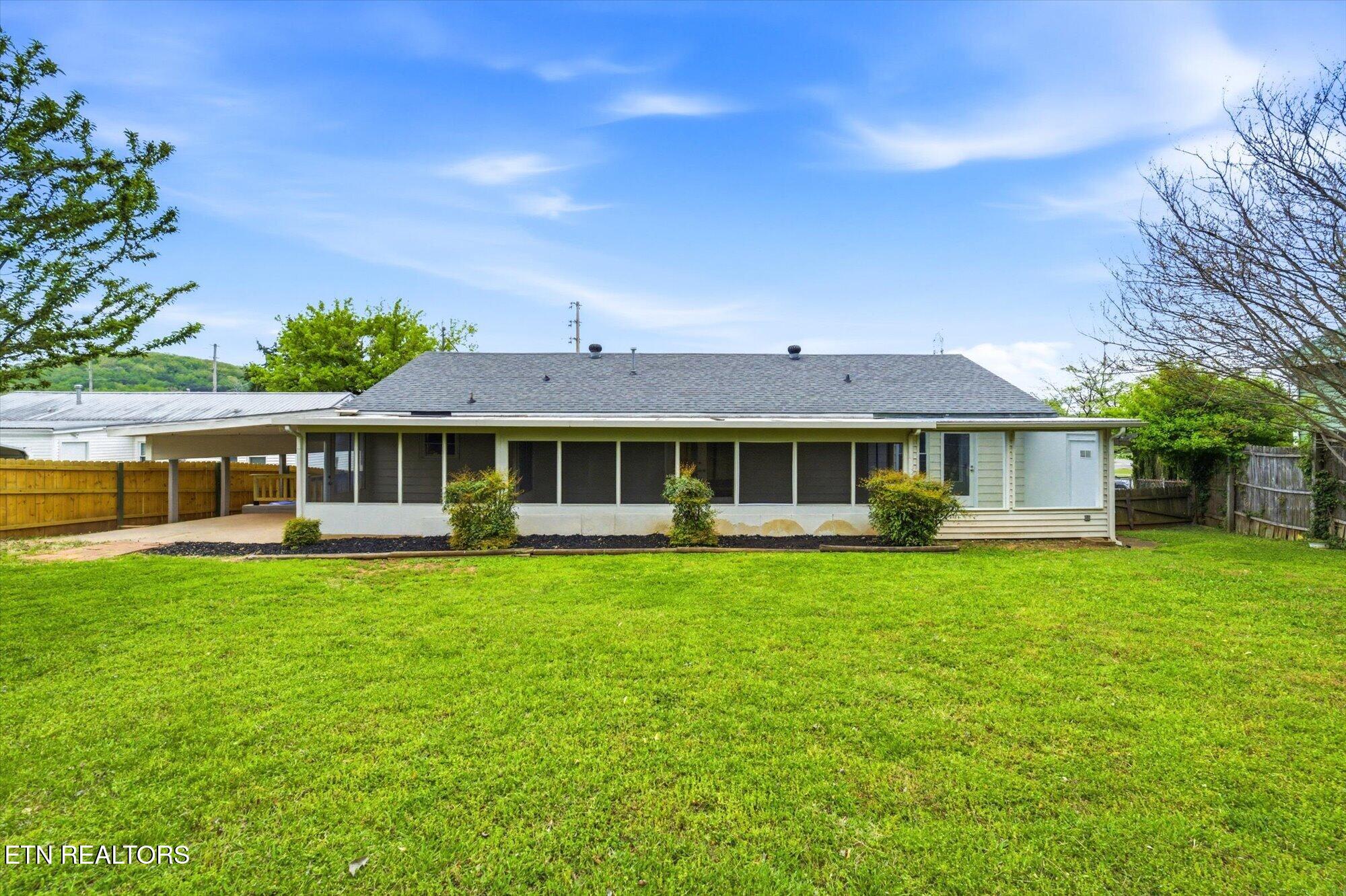 144 N Illinois Avenue Oak Ridge TN 37830