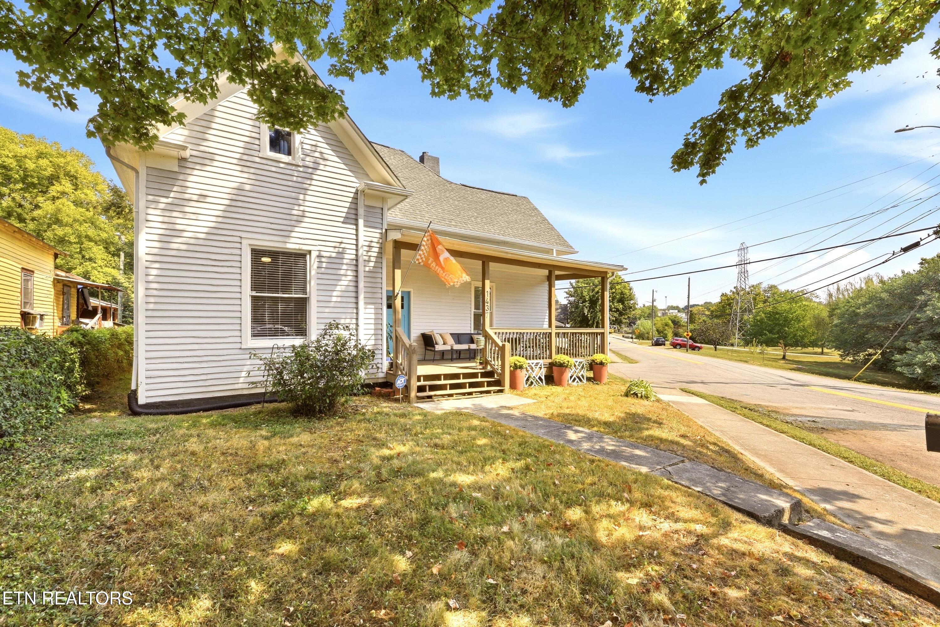 1437 Grainger Avenue Knoxville TN 37917