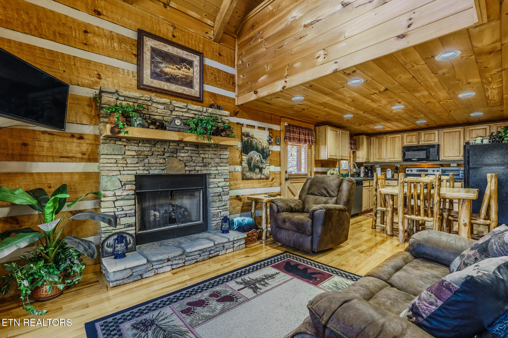 1554 Bear Valley Road Sevierville TN 37876