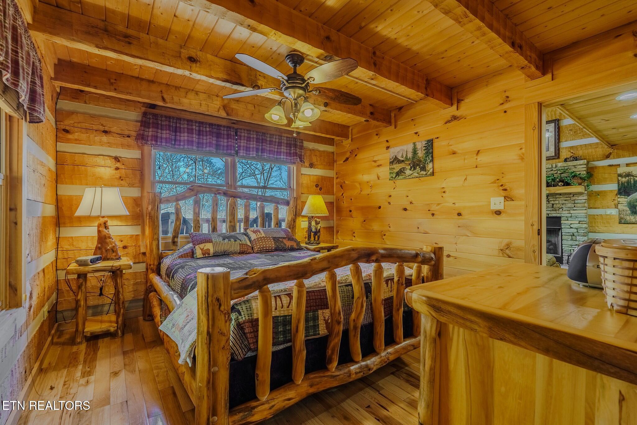 1554 Bear Valley Road Sevierville TN 37876