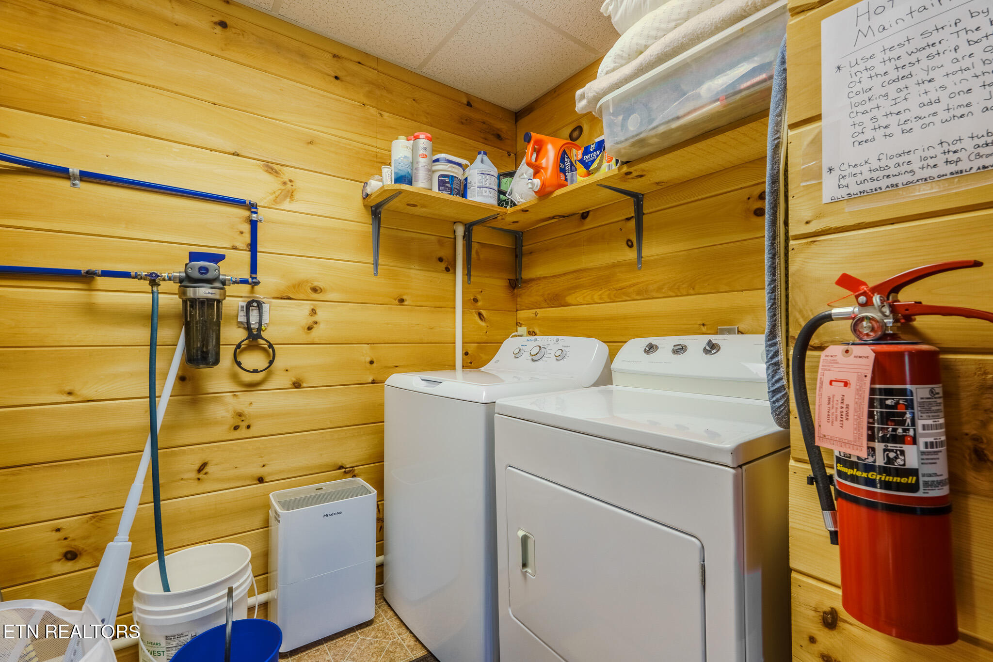 1554 Bear Valley Road Sevierville TN 37876