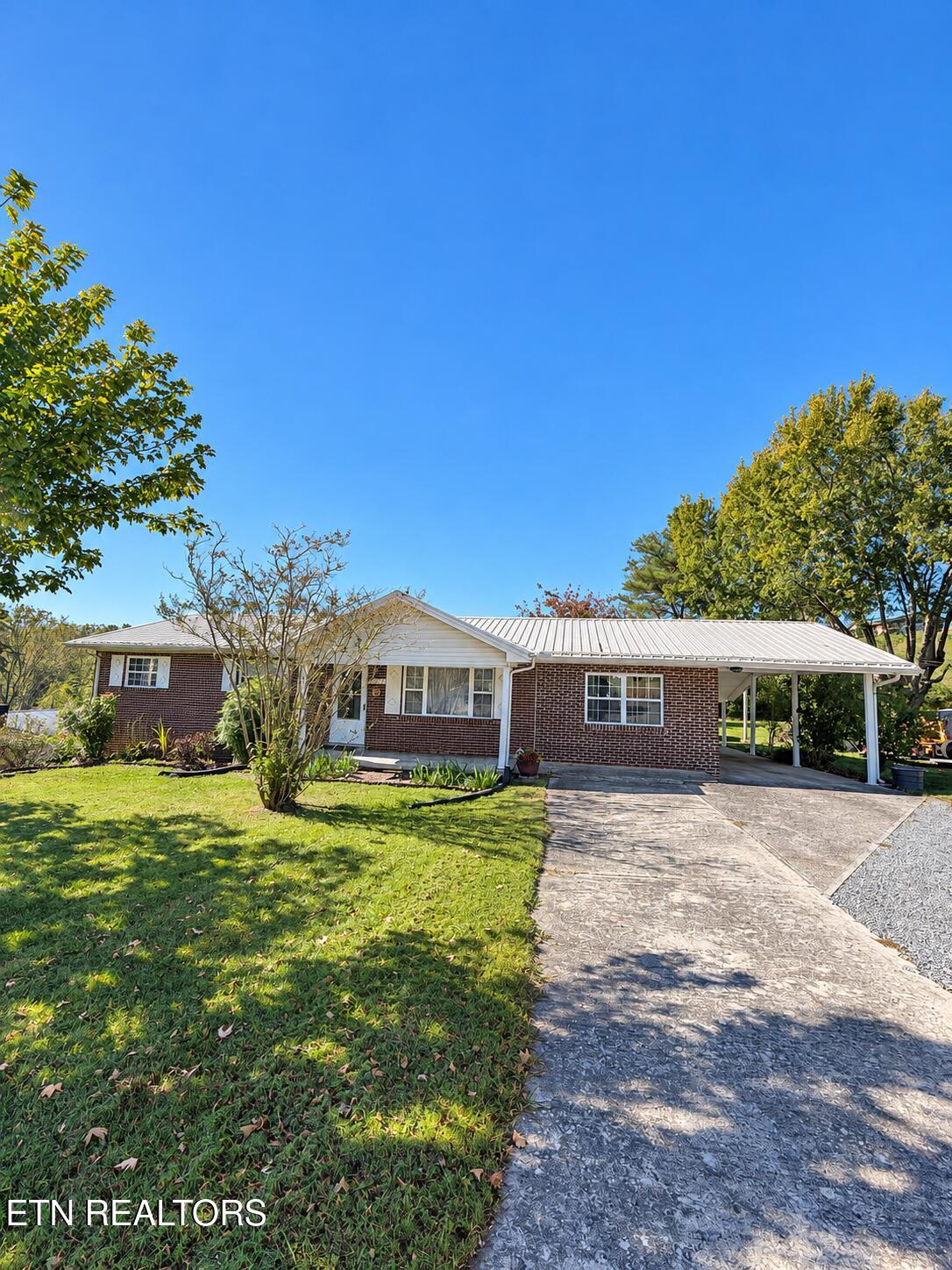 2024 Rose Drive Tazewell TN 37879