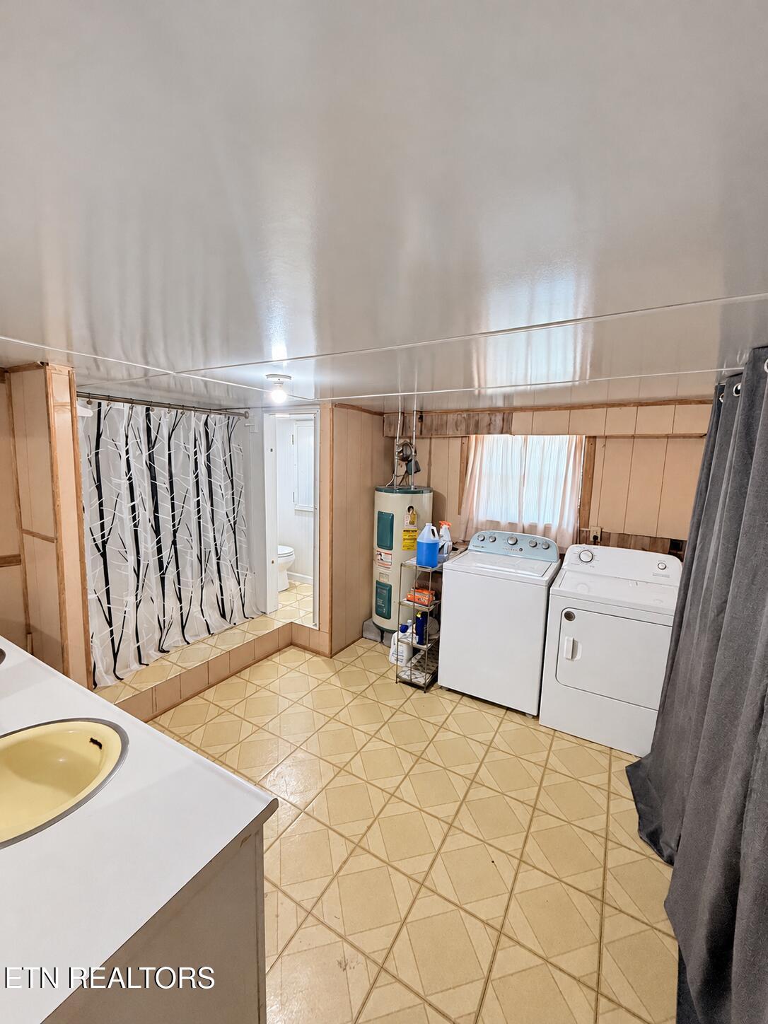 2024 Rose Drive Tazewell TN 37879