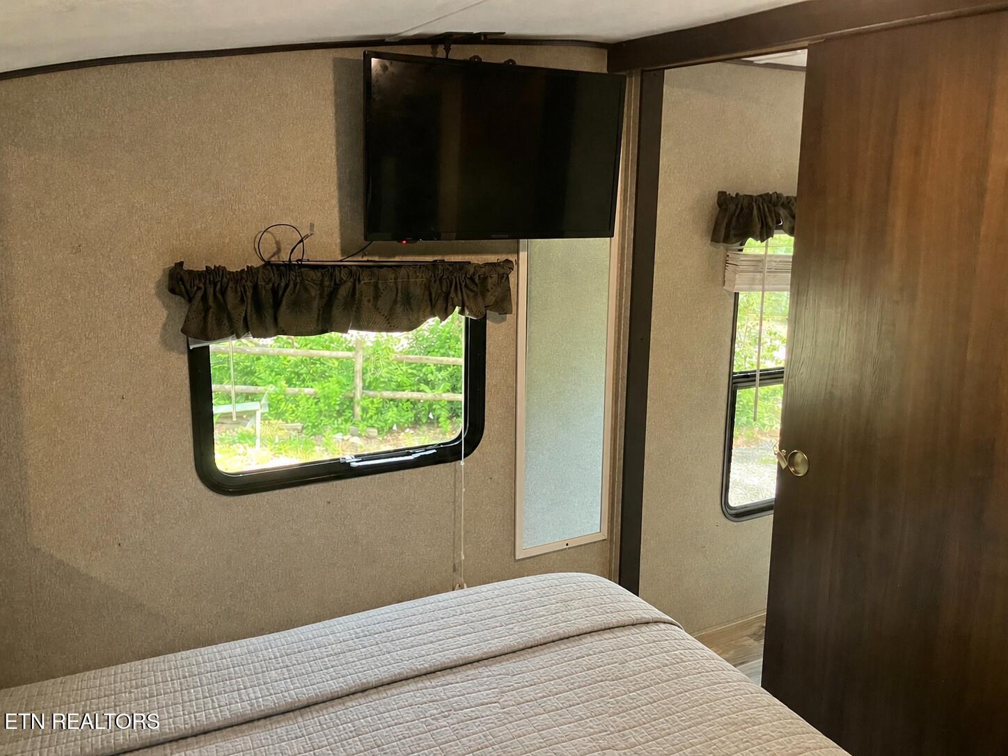 44 Arapaho Trail Crossville TN 38572