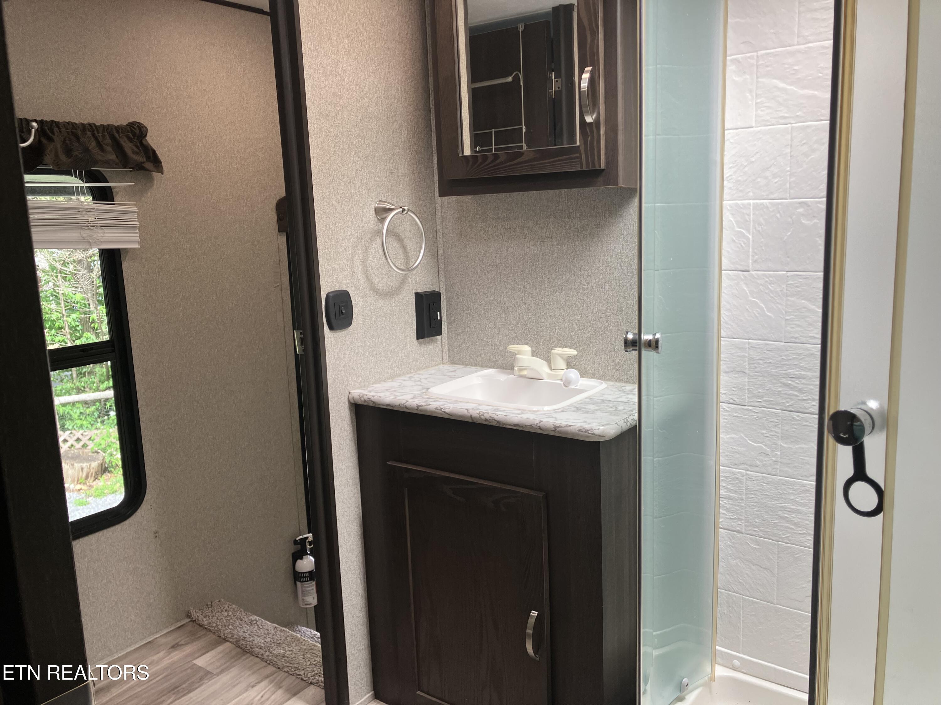 44 Arapaho Trail Crossville TN 38572
