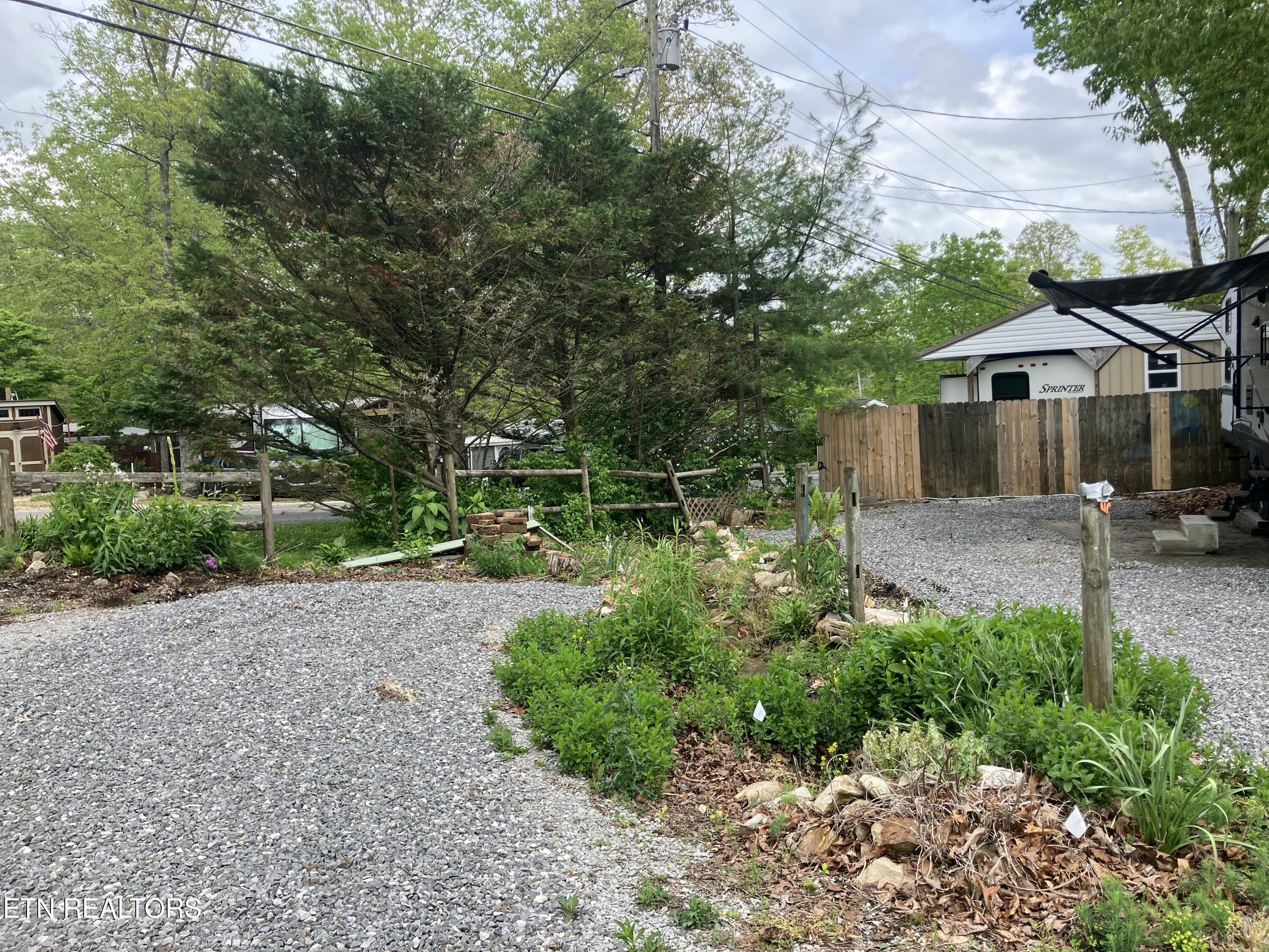 44 Arapaho Trail Crossville TN 38572