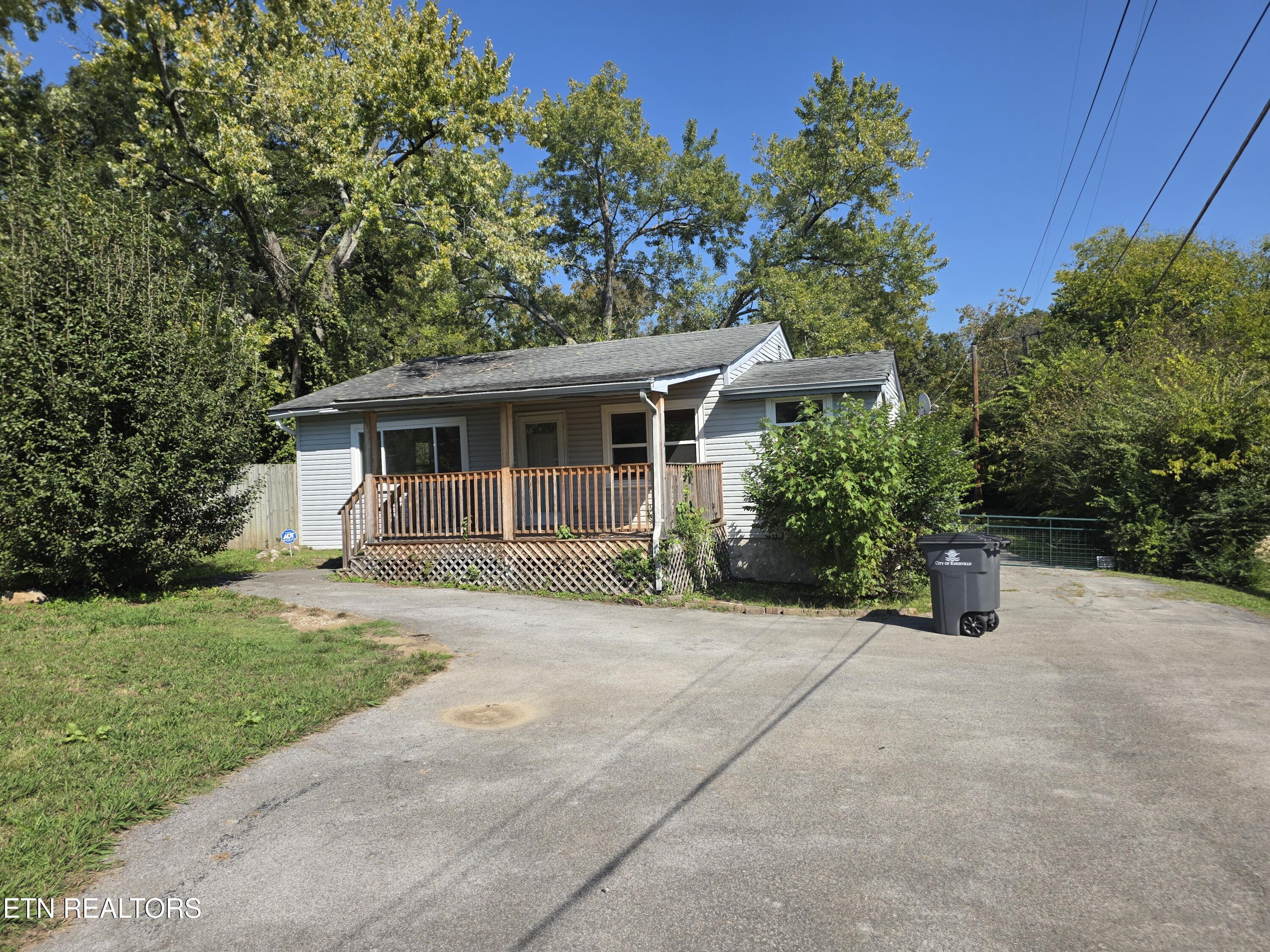 3906 Luwana Lane Knoxville TN 37917