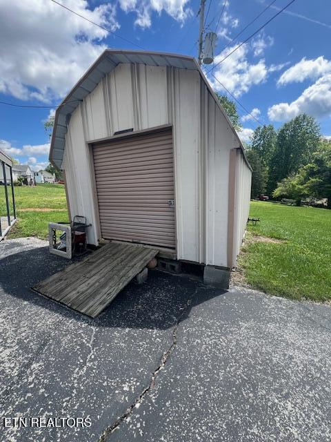 205 Hickory Lane Jacksboro TN 37757