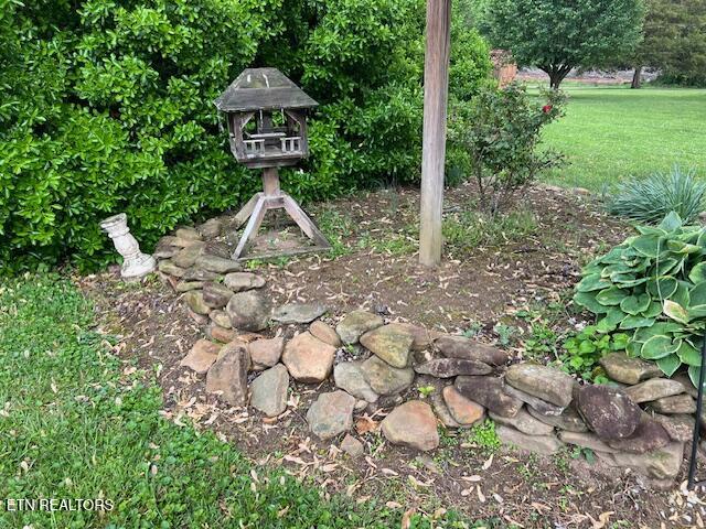 205 Hickory Lane Jacksboro TN 37757