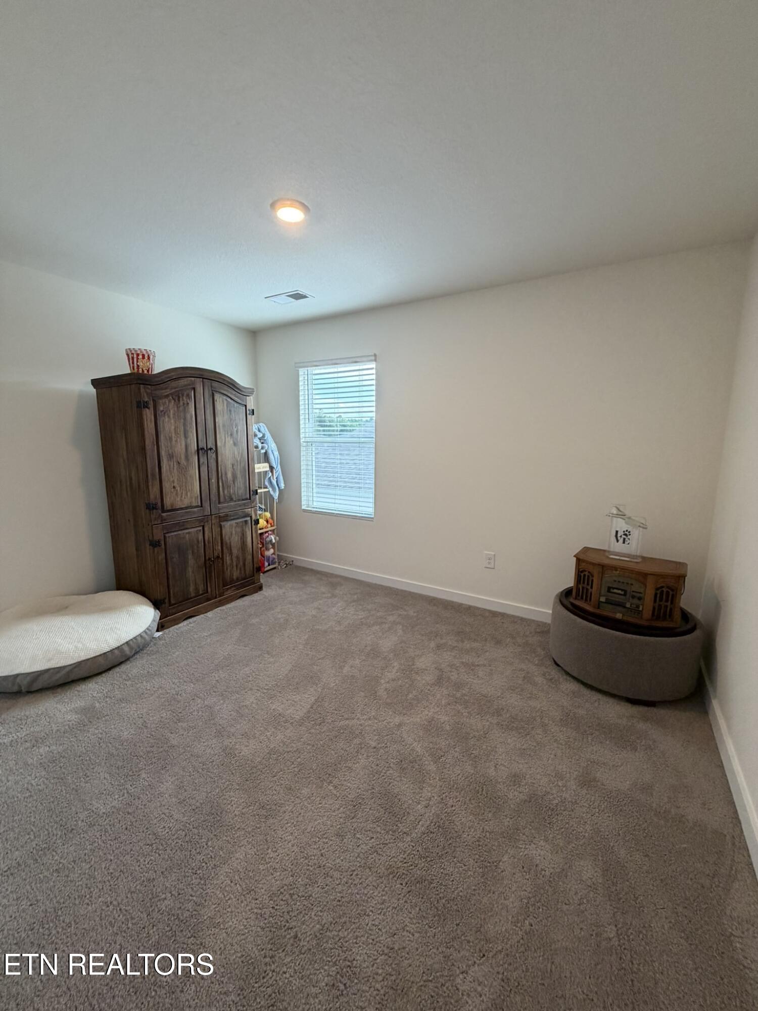 136 S Blissful Meadows Drive Harriman TN 37748
