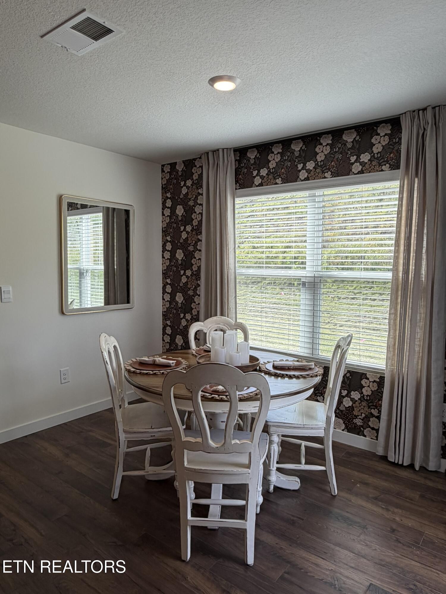 136 S Blissful Meadows Drive Harriman TN 37748