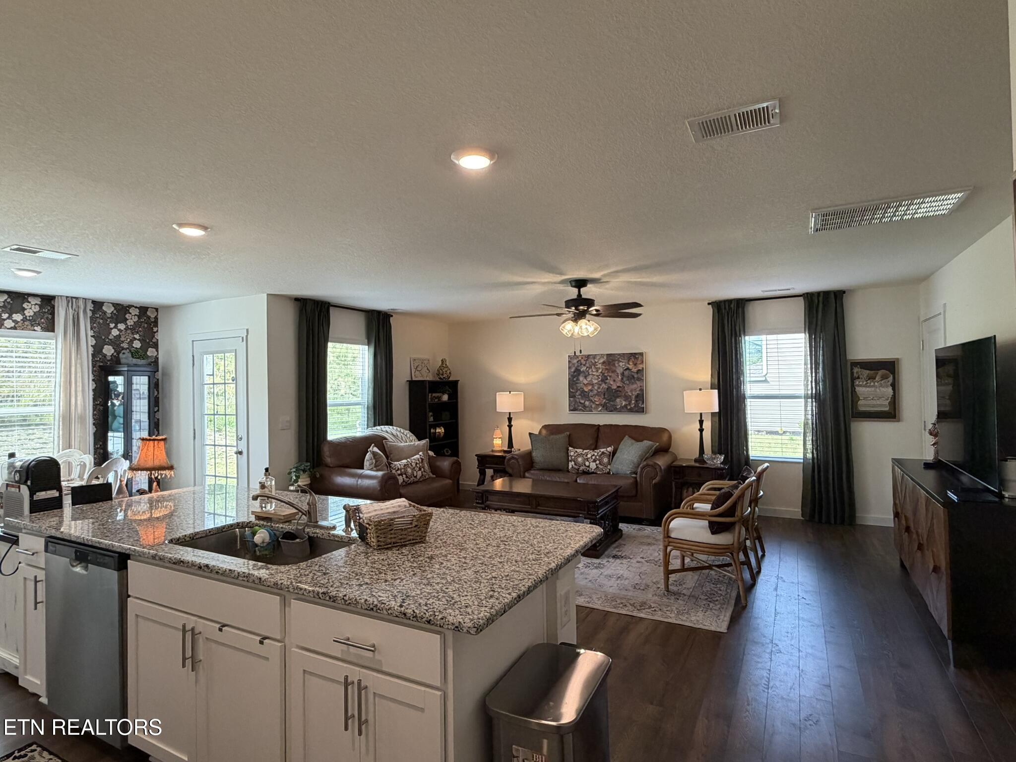 136 S Blissful Meadows Drive Harriman TN 37748