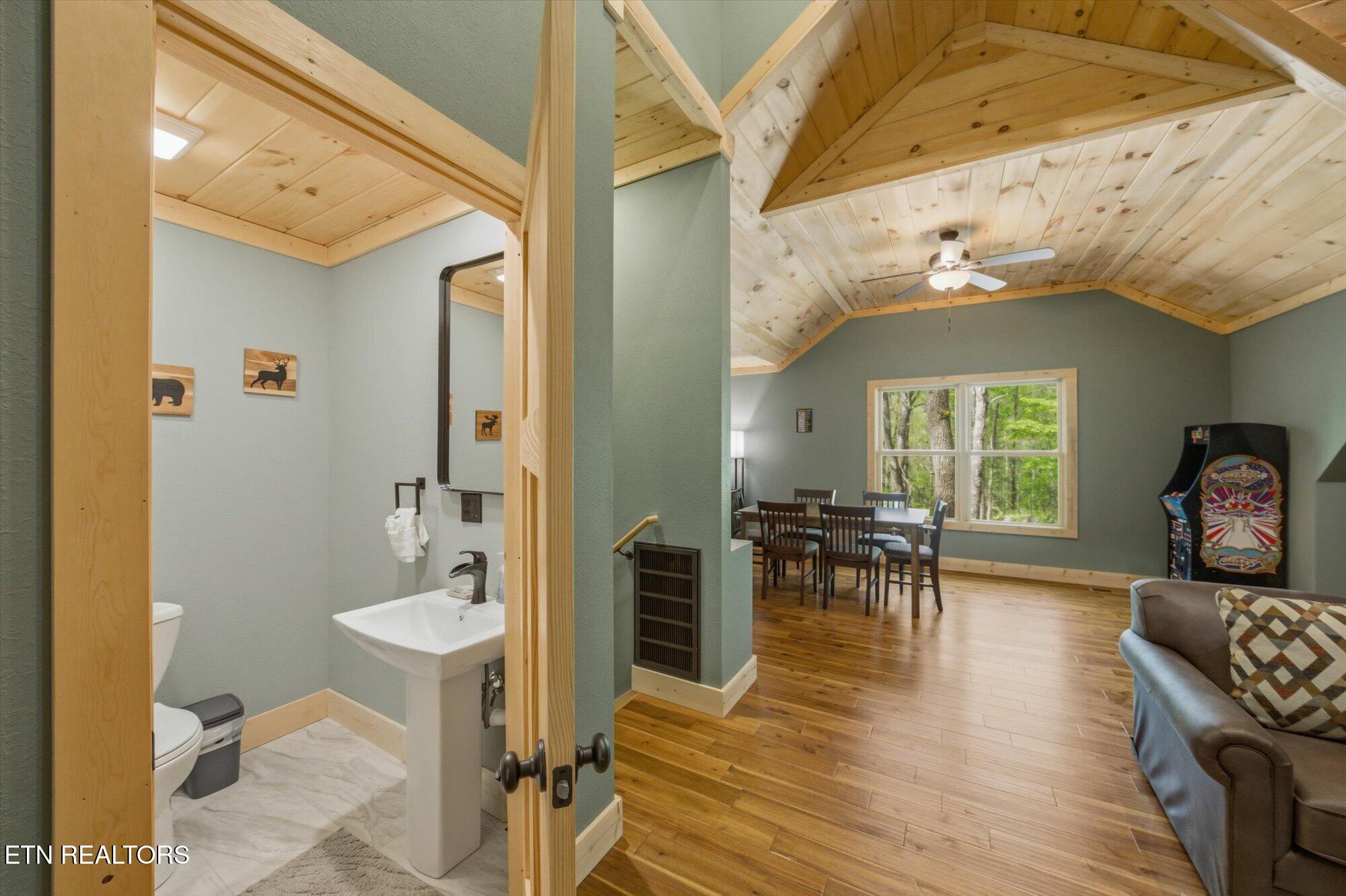 3045 Jones Creek Lane Sevierville TN 37862