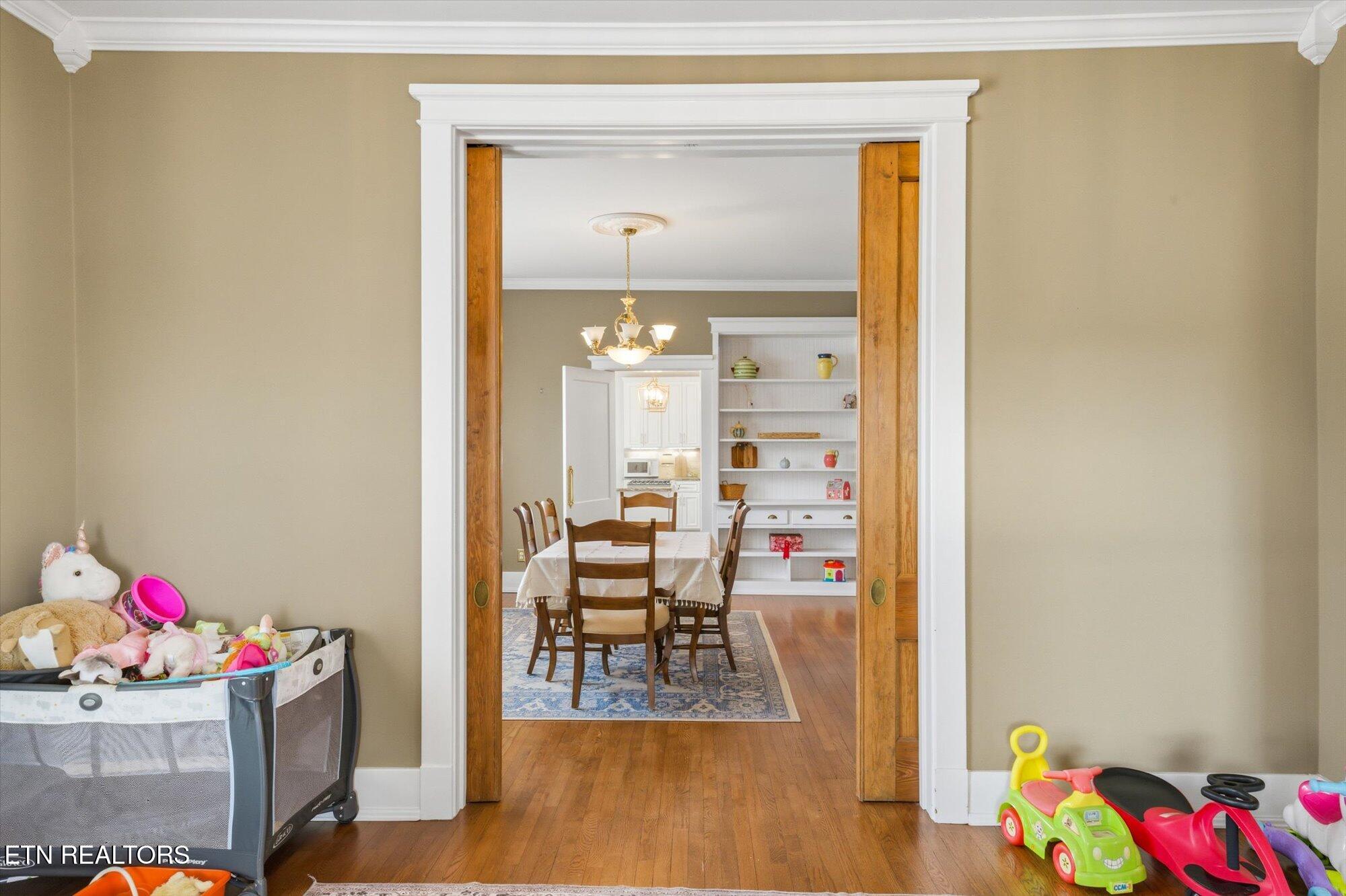 201 W Washington Avenue Clinton TN 37716