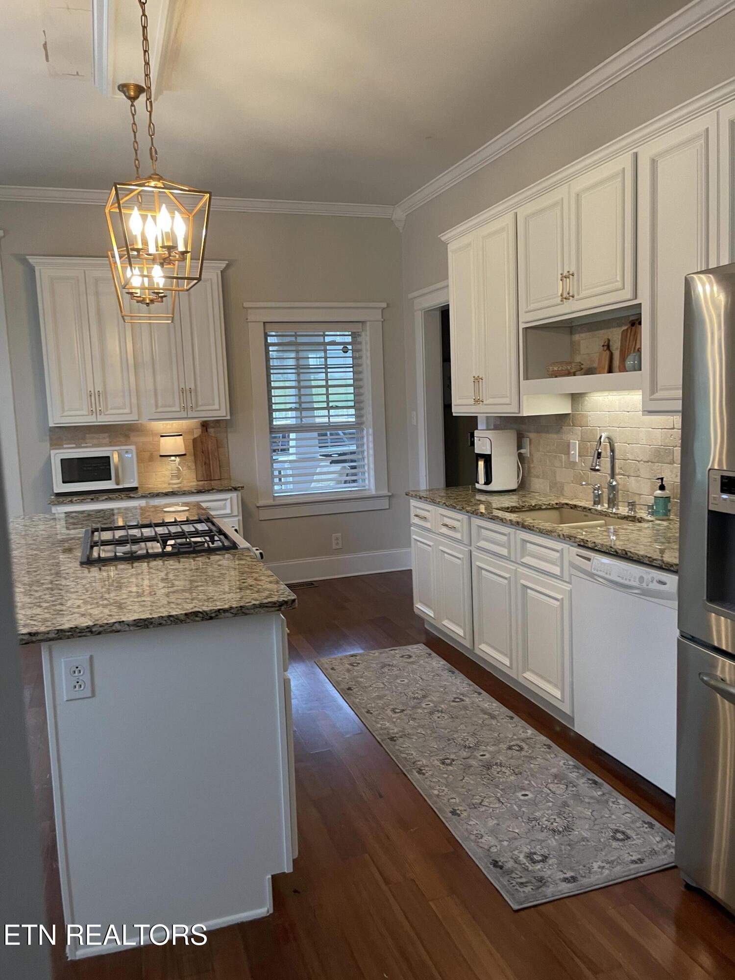 201 W Washington Avenue Clinton TN 37716