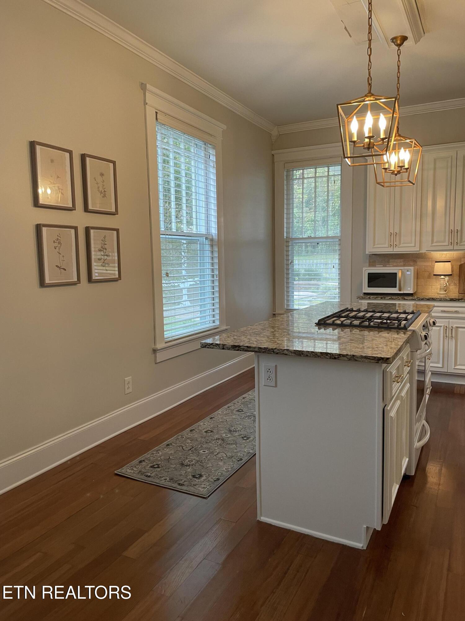 201 W Washington Avenue Clinton TN 37716