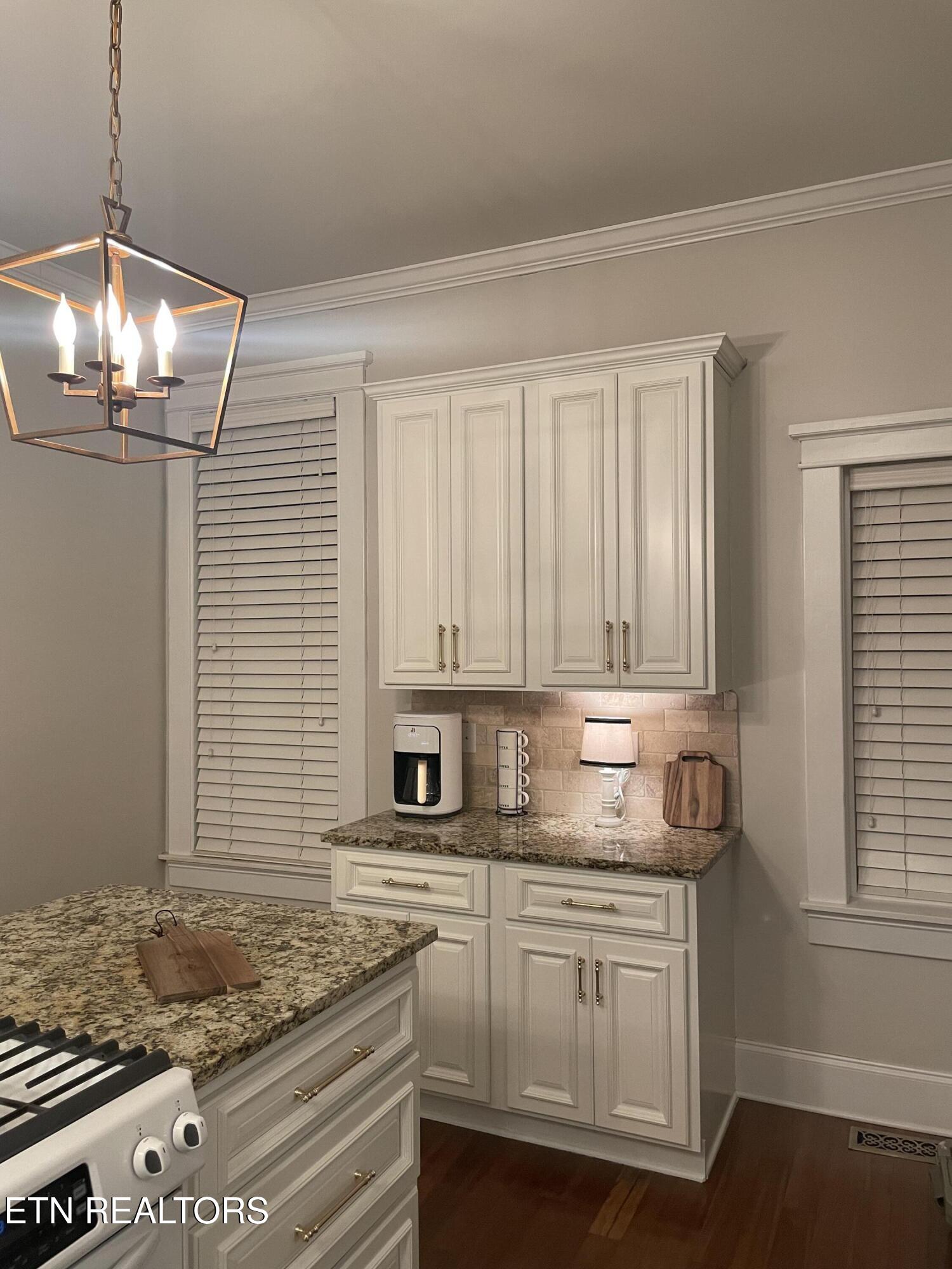 201 W Washington Avenue Clinton TN 37716